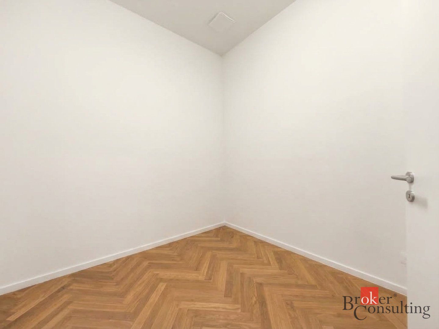 Nový 2i byt s terasou v UNO Poštová Residence – foto 9