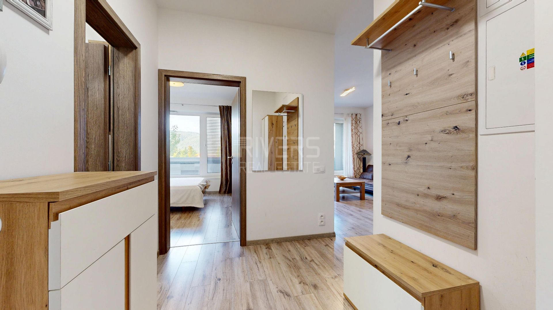 BORY svetlý 2‑izbový byt s terasou a vlastným parkovaním – foto 9