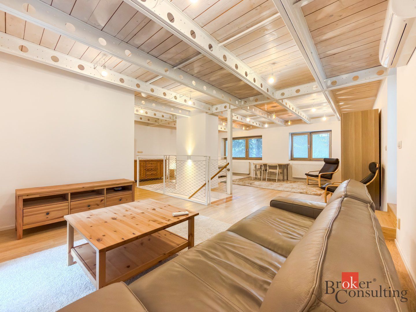 Unikátny dvojpodlažný loft s terasou v Starom Meste – foto 6