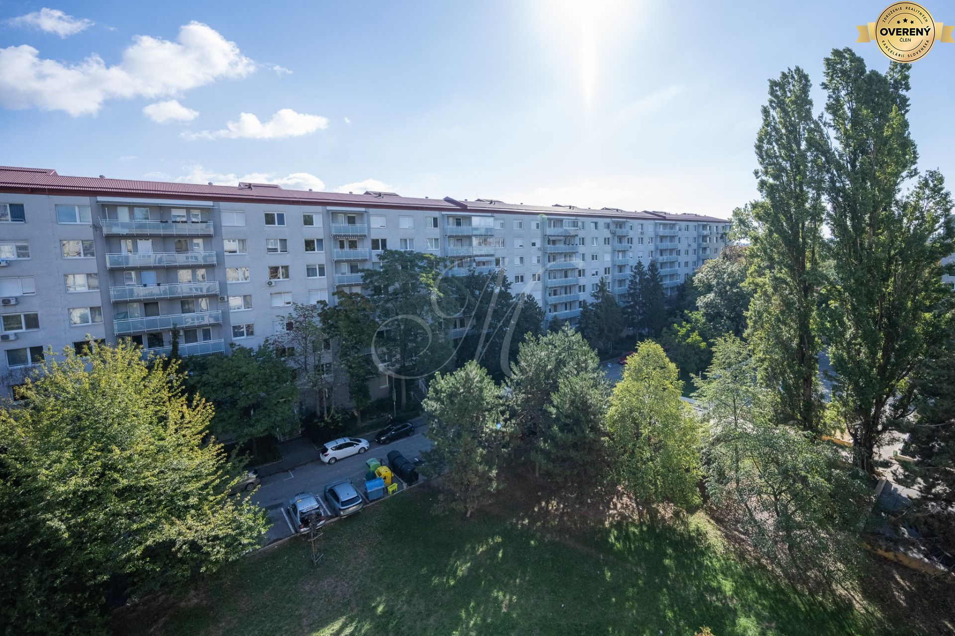 Zariadený 2i byt s 2 balkónmi, Ostredky – foto 10