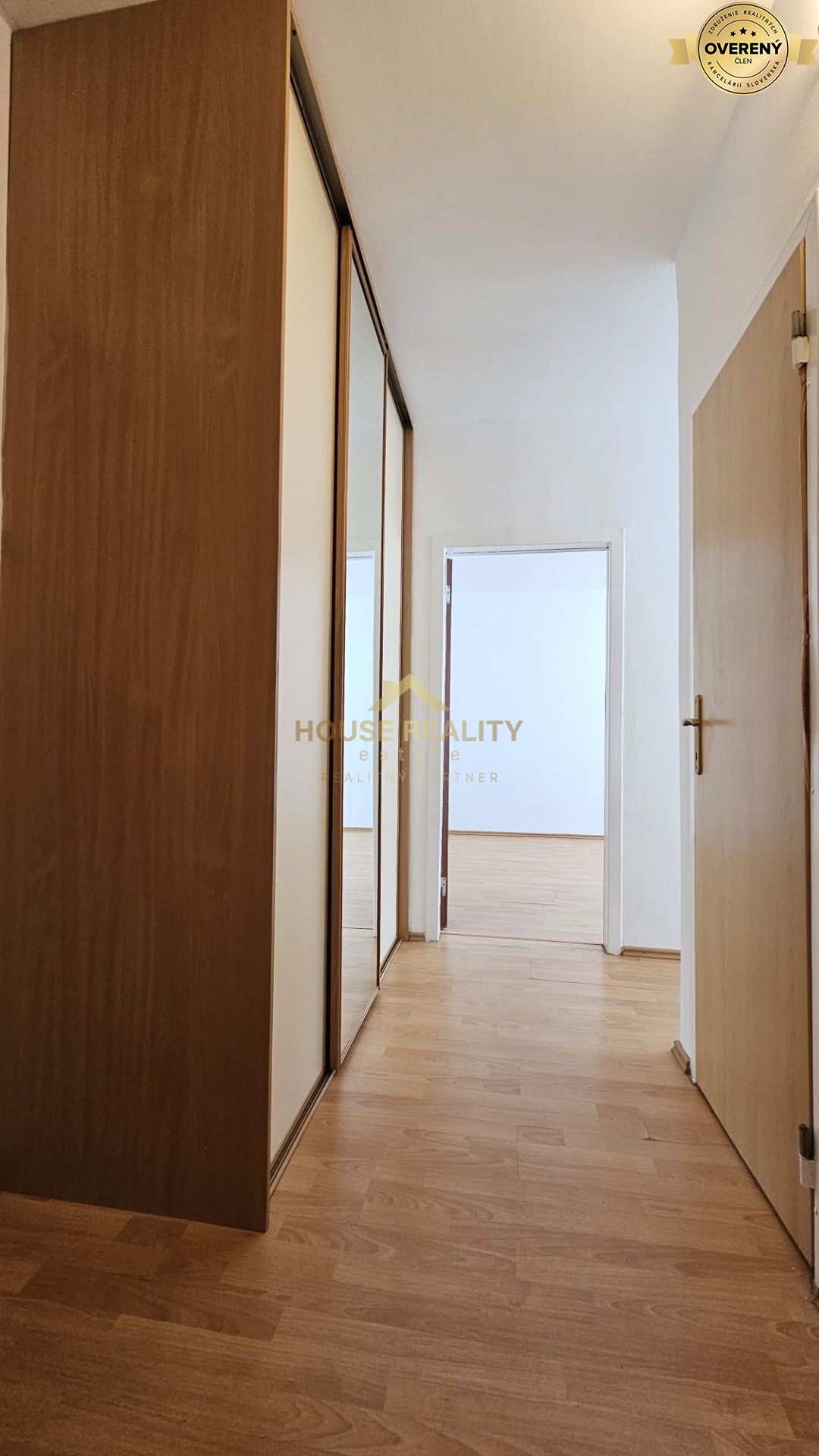 Predaj vyhľadávaný 1 izbový byt, Saratovská ulica, BA IV. Dúbravka – foto 5