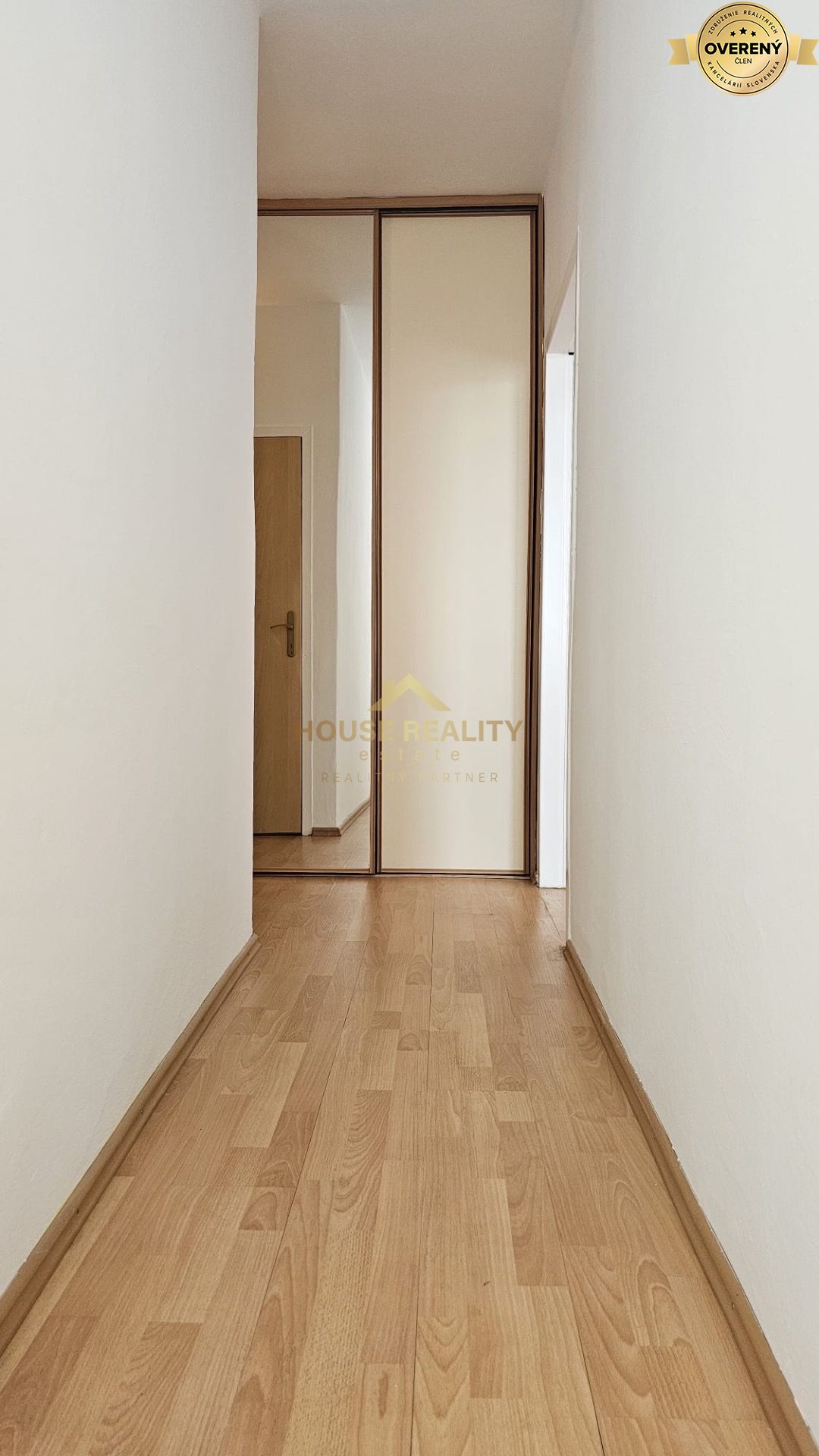 Predaj vyhľadávaný 1 izbový byt, Saratovská ulica, BA IV. Dúbravka – foto 7