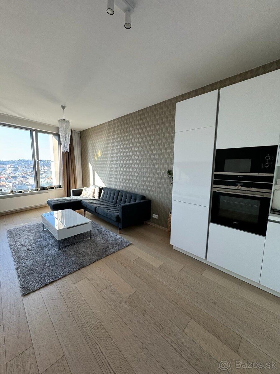Prenájom 2‑izb bytu SKY PARK 14.p – foto 4