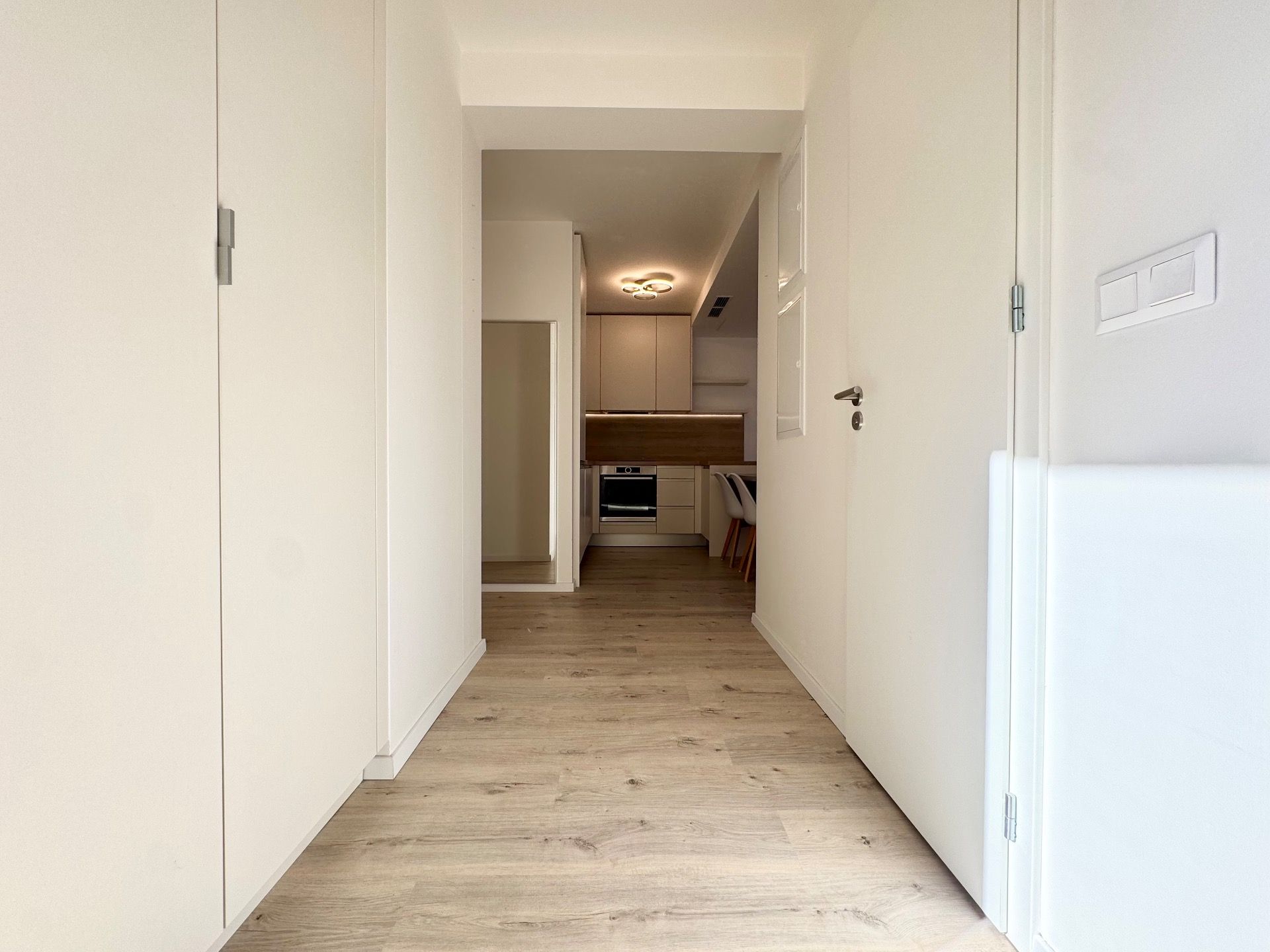 I PRENÁJOM - Luxusný 3‑izb. byt s terasou, projekt Bezručova – foto 8