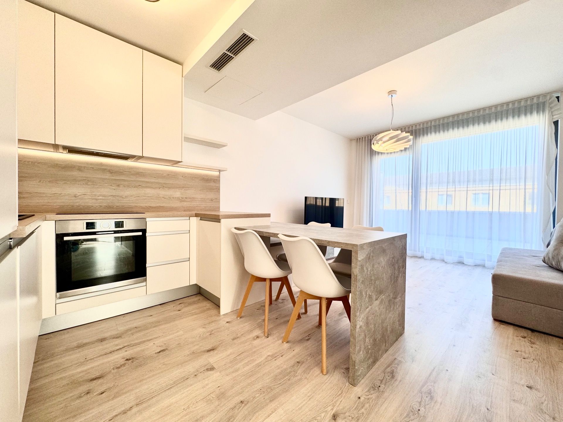 I PRENÁJOM - Luxusný 3‑izb. byt s terasou, projekt Bezručova – foto 6