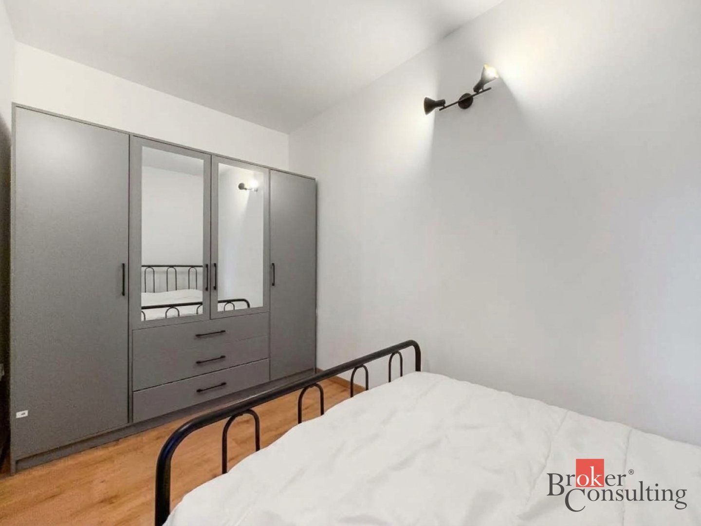 Útulný 2i byt s balkónom a parkovaním v Starom Meste – foto 7