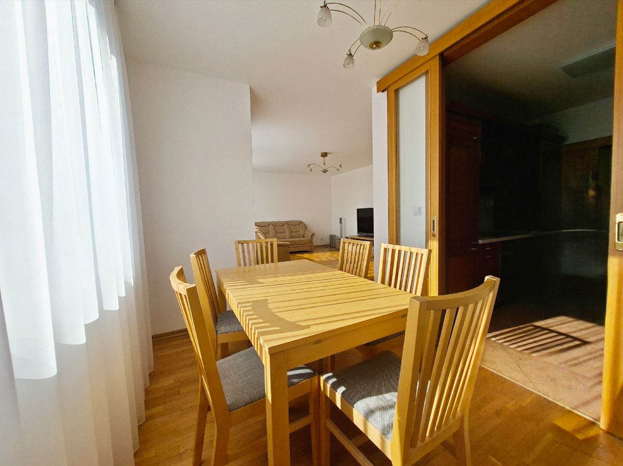 Zariadený 4 izbový byt na ulici Vajnorská v Bratislave – foto 4