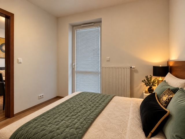 Kvalitne zariadený 2‑izbový byt s loggiou, pivnič. kobkou, parkovaním – foto 6