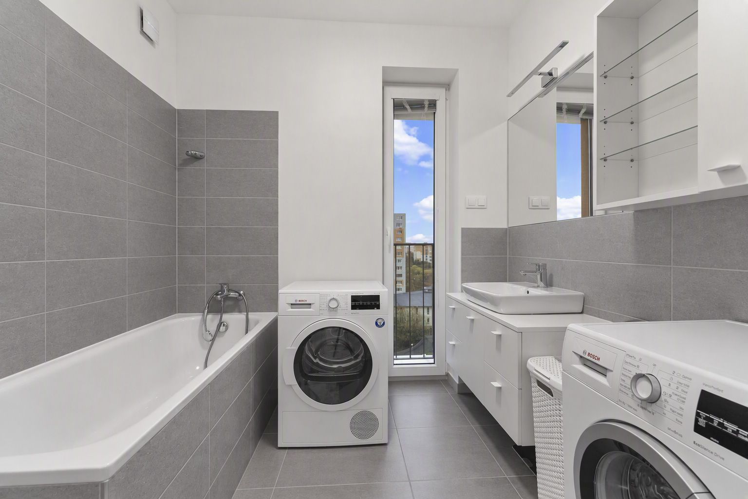 Nádherný 2‑izbový byt s balkónom v Slnečniciach – foto 3