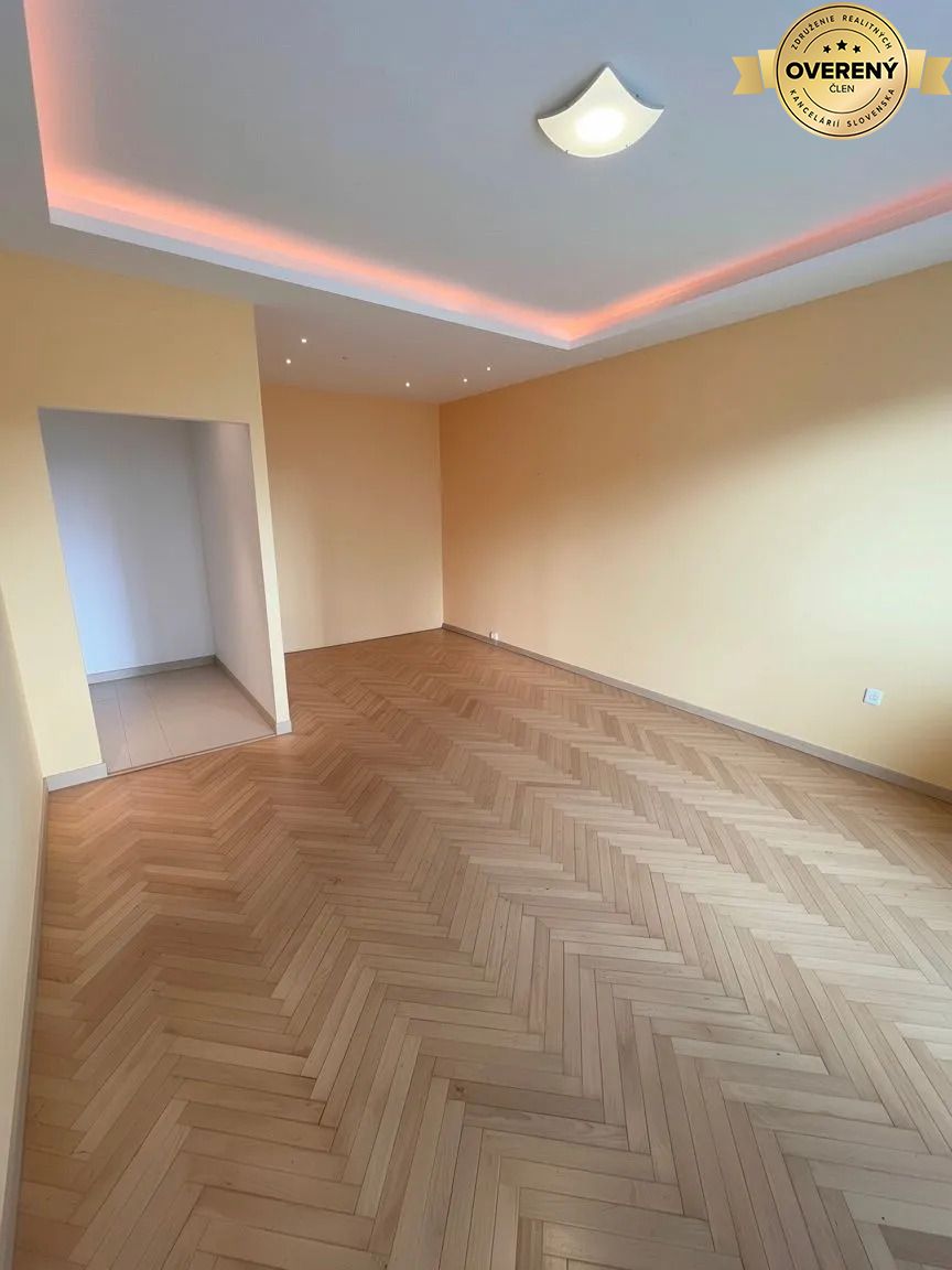 I Na predaj 2‑i byt s veľkou loggiou v Ružinove – Trávniky – foto 3