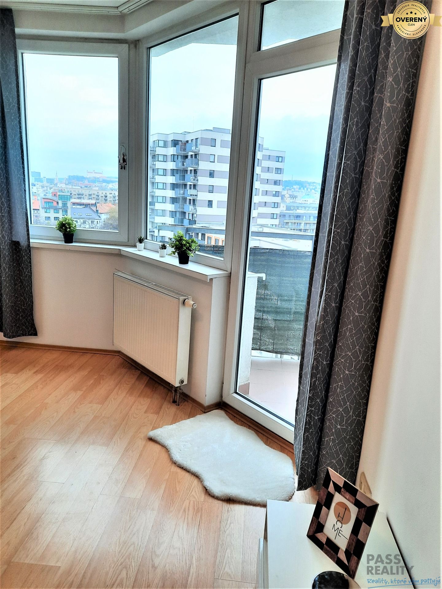 BEZ PROVÍZIE-Prenájom 2i (55,24 m2),10/13,LOGGIA,GARÁŽ, Jégeho, BA II – foto 4