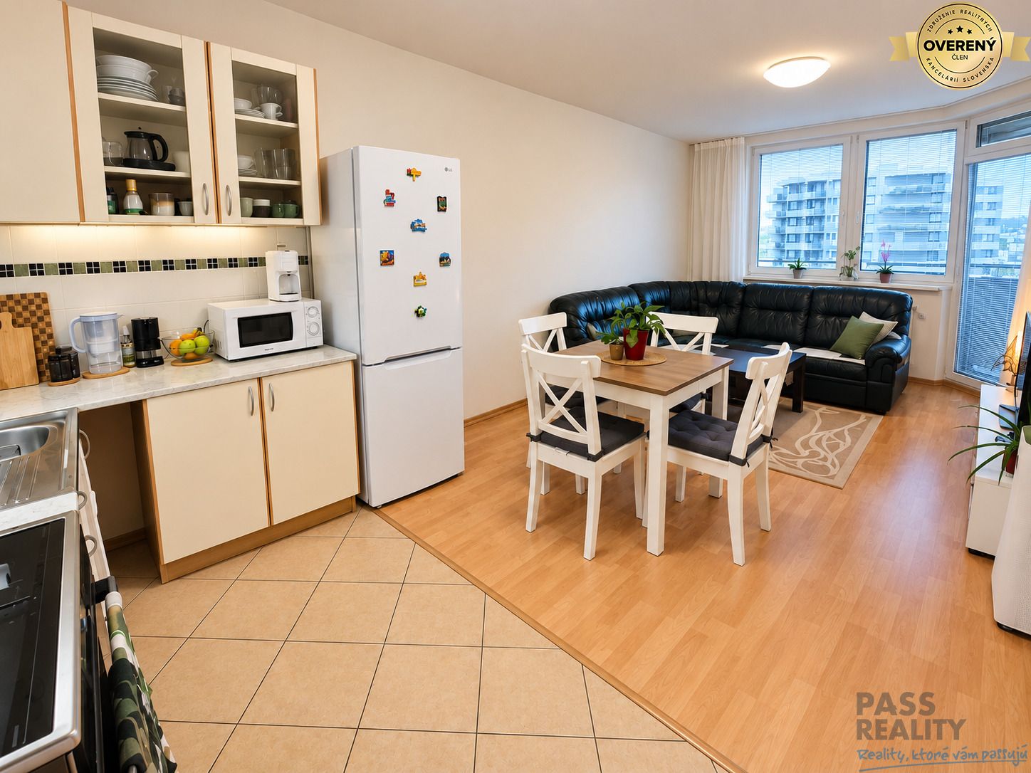 BEZ PROVÍZIE-Prenájom 2i (55,24 m2),10/13,LOGGIA,GARÁŽ, Jégeho, BA II – foto 3