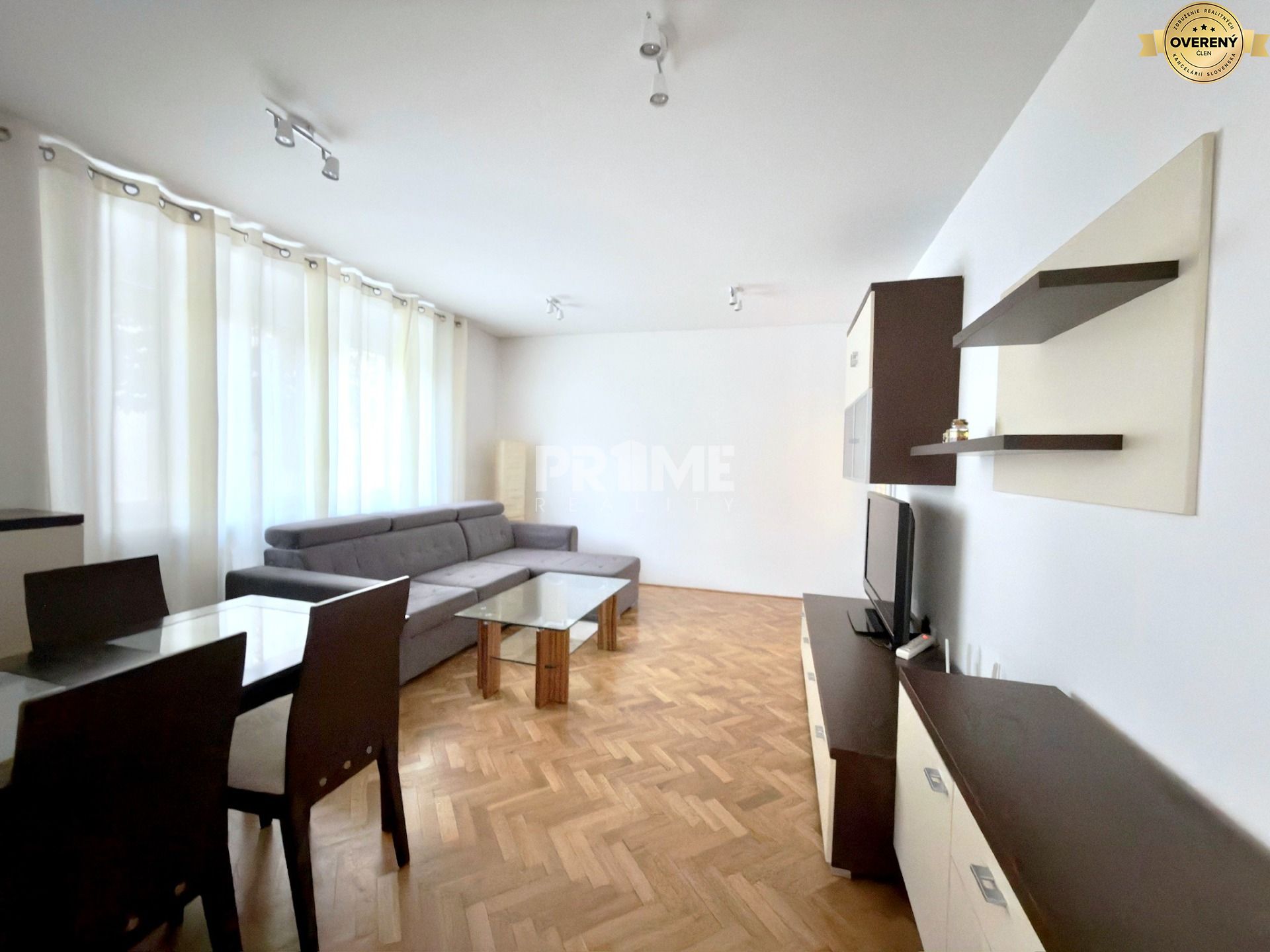 MODERNÝ 2i byt ( 65 m 2 ) v Starom Meste, KLÍMA, Karadžičova ulica