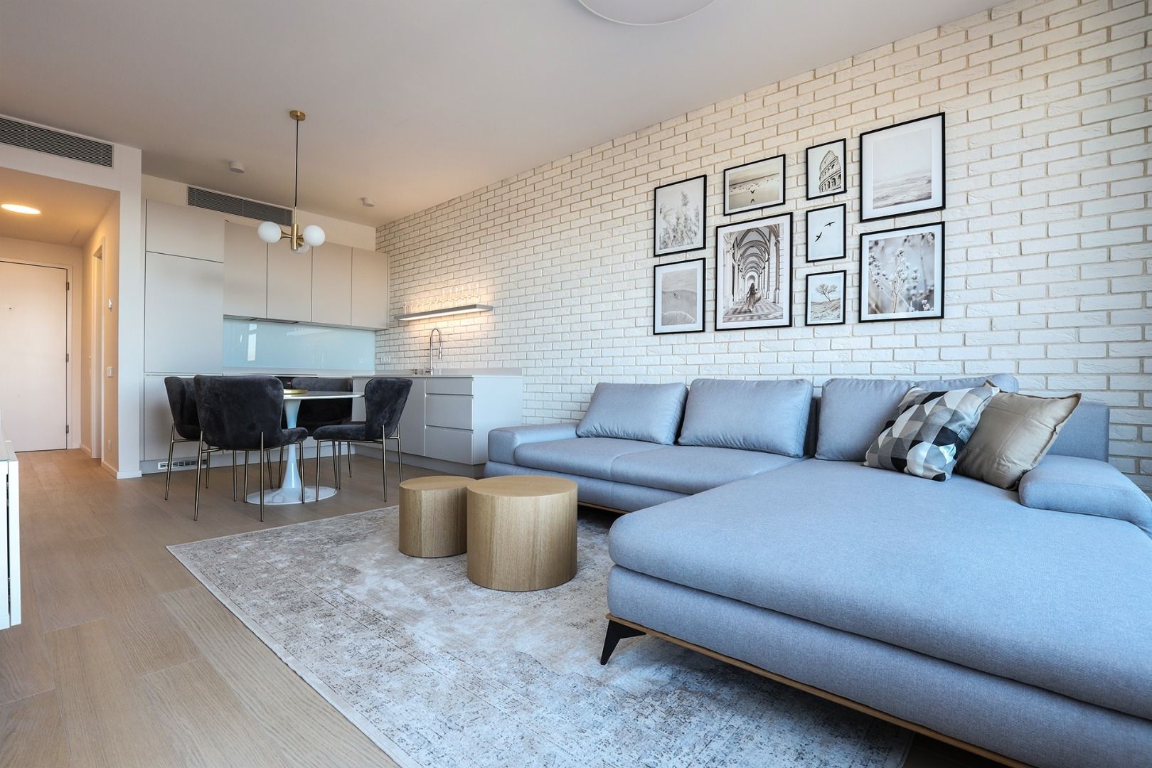 I PREDAJ - Západný 2‑i. byt, veža 2, výhľad na hrad, SKY PARK – foto 4
