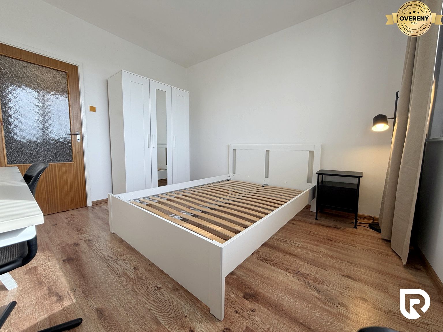 Priestranný 4‑izbový byt s balkónom v Dúbravke – foto 9