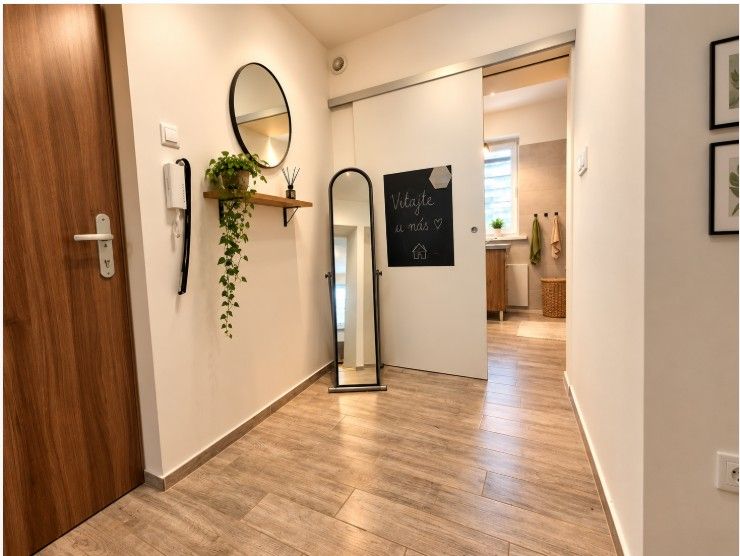 Priestranný 2 izbový byt v Širšom centre s rez. parkovaním – foto 6