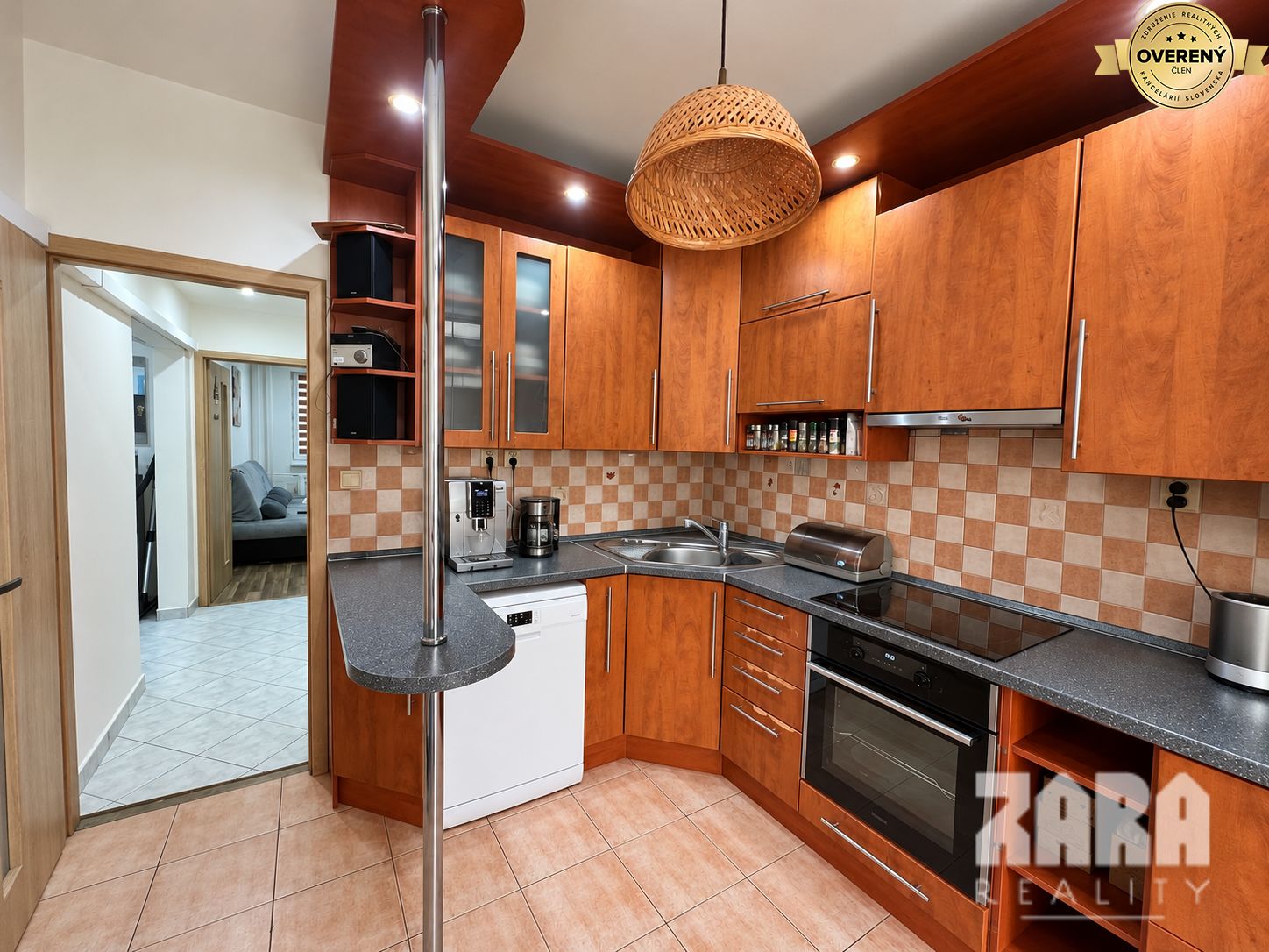 KVP - Čordáková, priestranný š izb. byt 70 m2, loggia. ČR – foto 4
