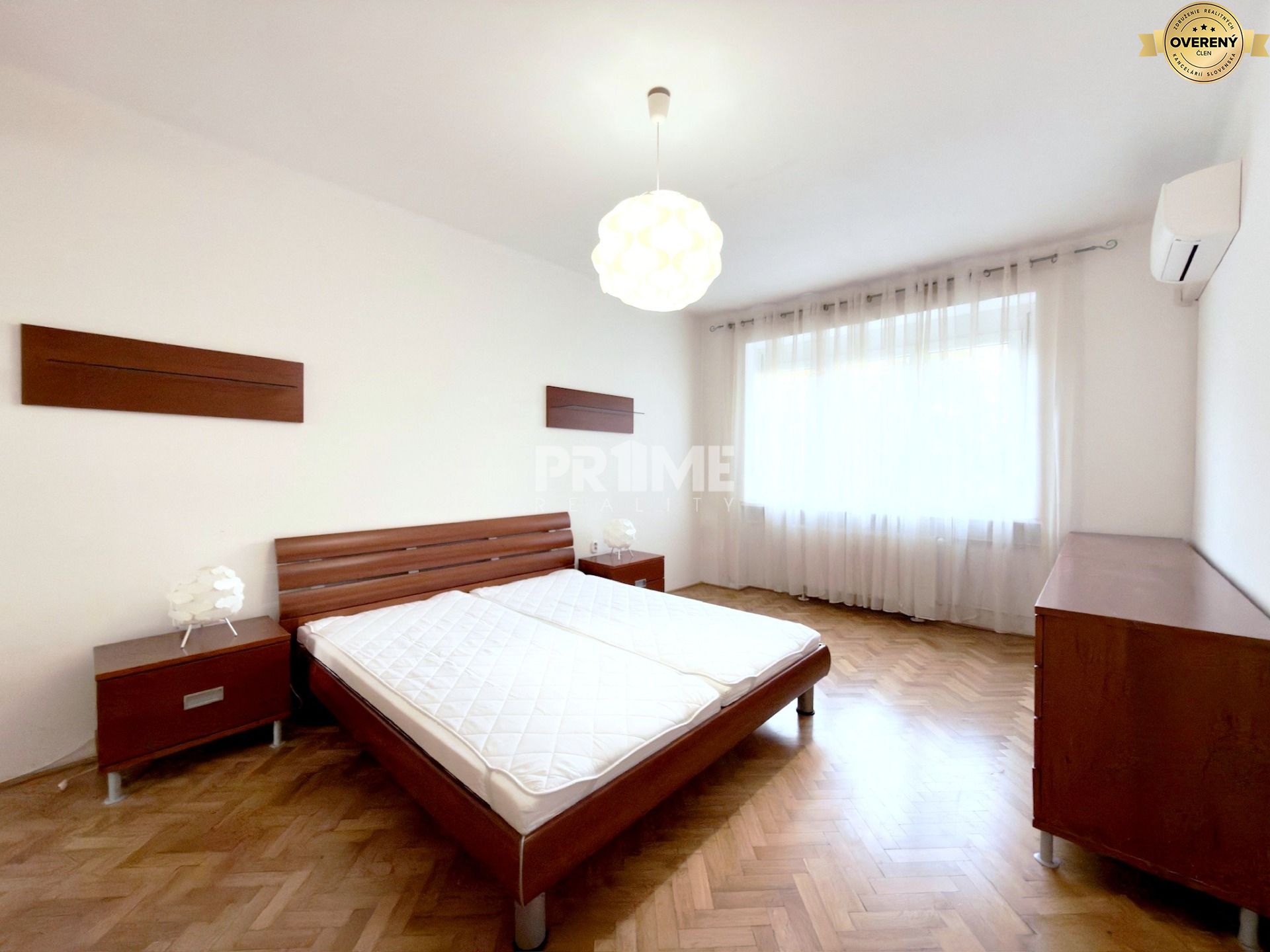 MODERNÝ 2i byt ( 65 m 2 ) v Starom Meste, KLÍMA, Karadžičova ulica – foto 3