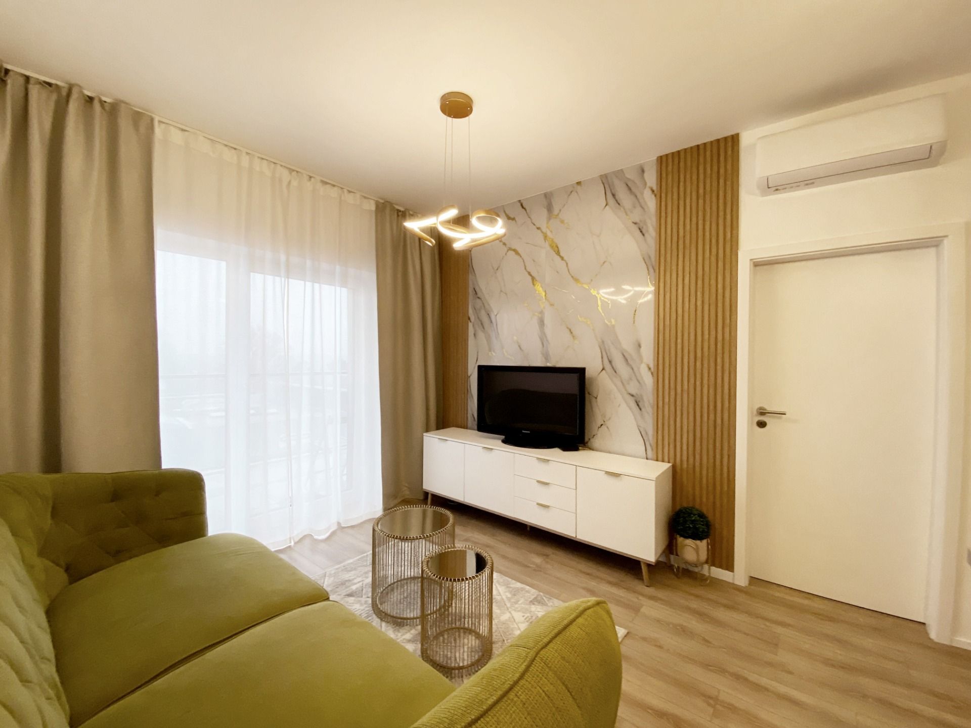 Moderný 2‑izbový byt s terasou a parkovaním – foto 3