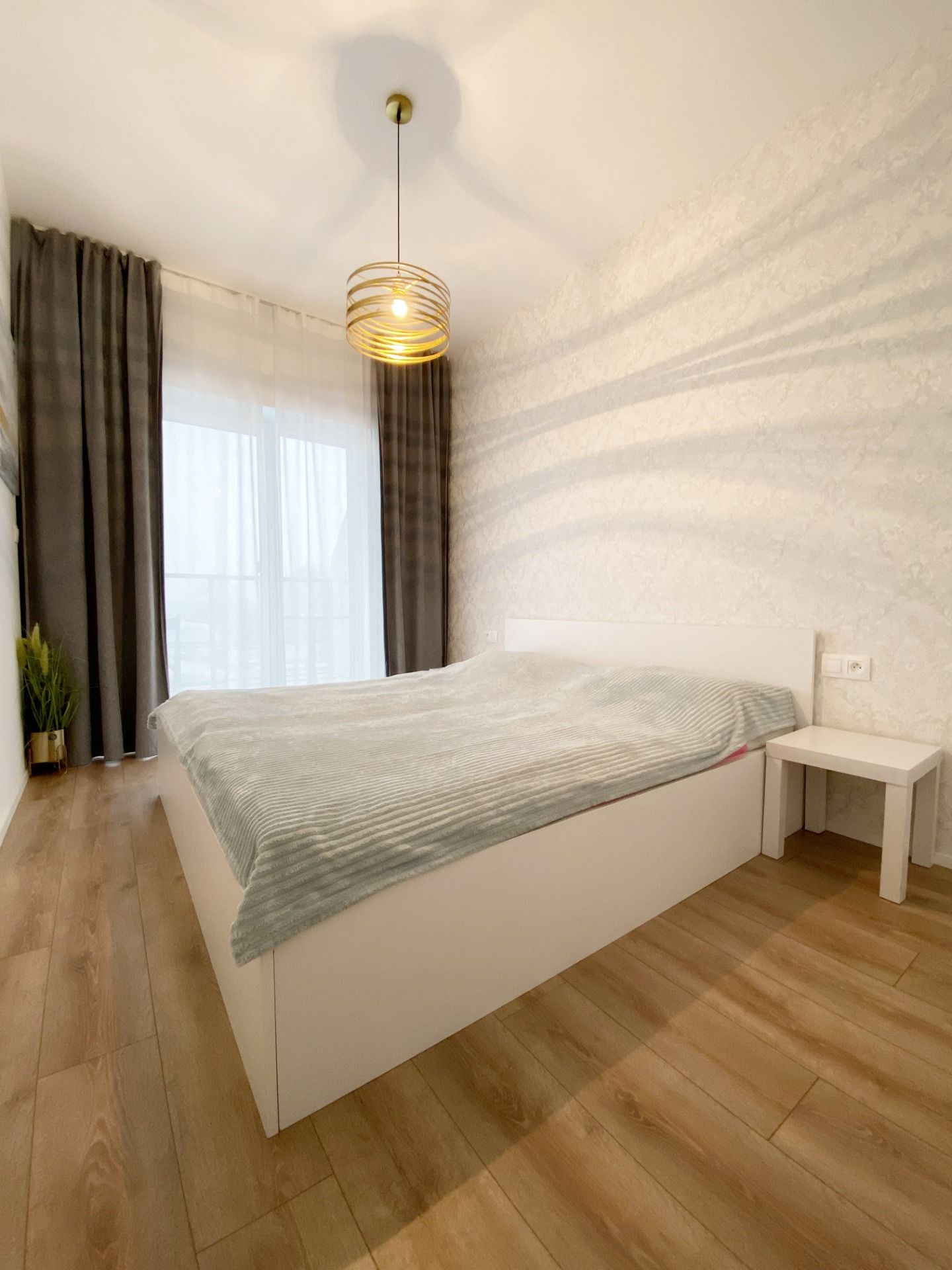 Moderný 2‑izbový byt s terasou a parkovaním – foto 8