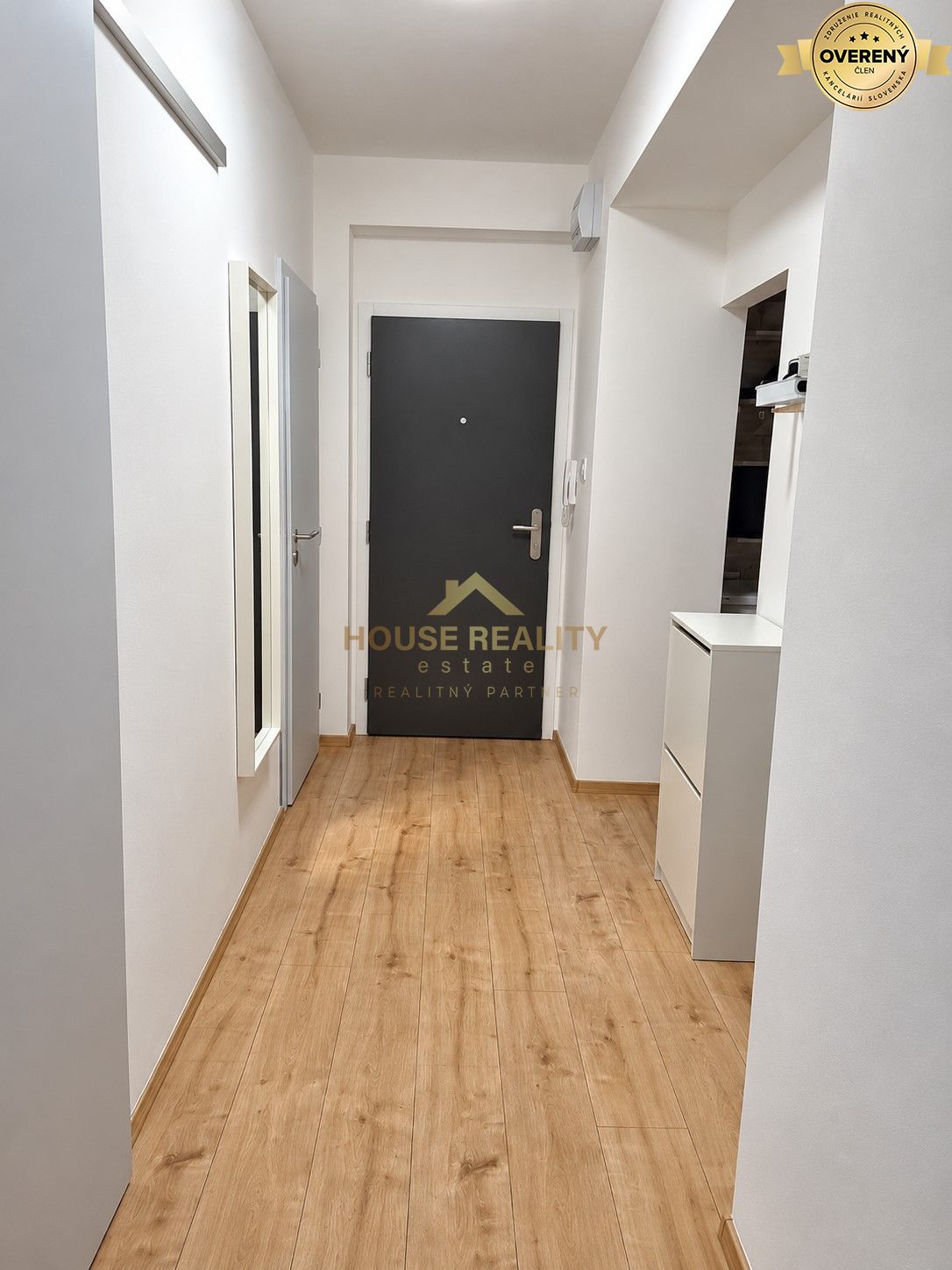 Prenájom 3 izbový byt, Sibírska ulica, Bratislava III. Nové Mesto – foto 8