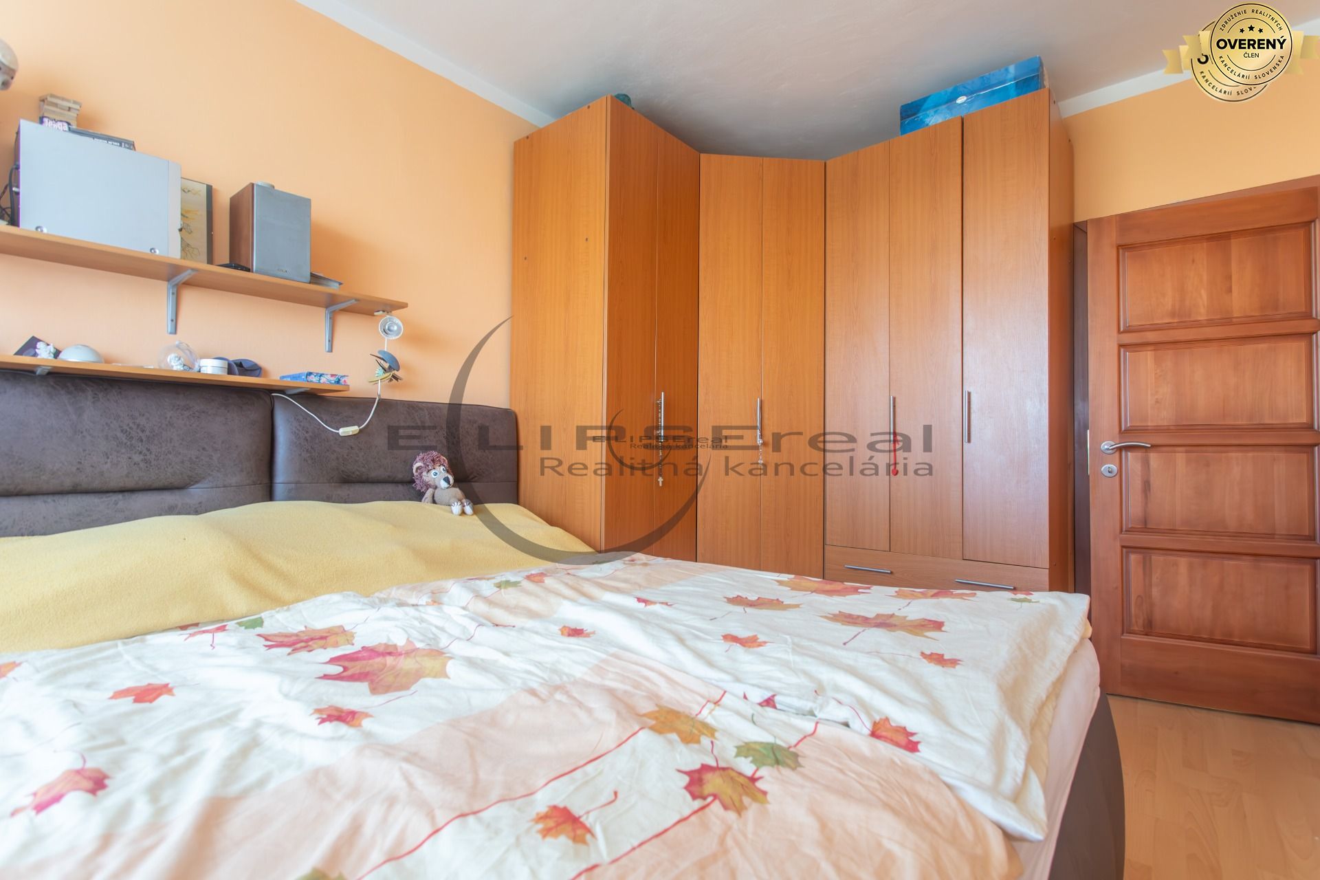 NA PREDAJ priestranný 3‑izbový byt s loggiou v Bratislave - Petržalka – foto 8