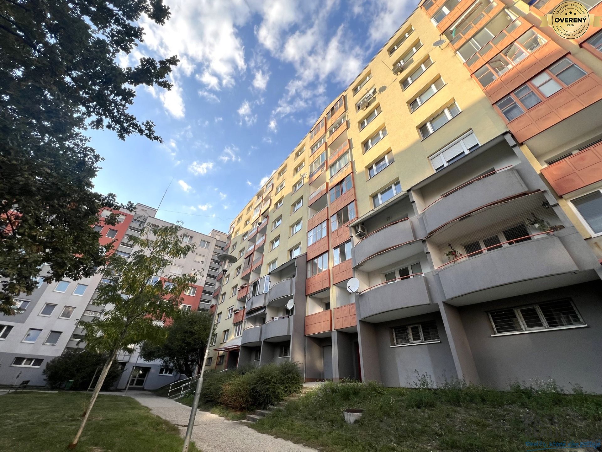 PREDAJ zariadený, 3‑izb. byt s dvoma loggiami, Pribišova ul. – foto 2