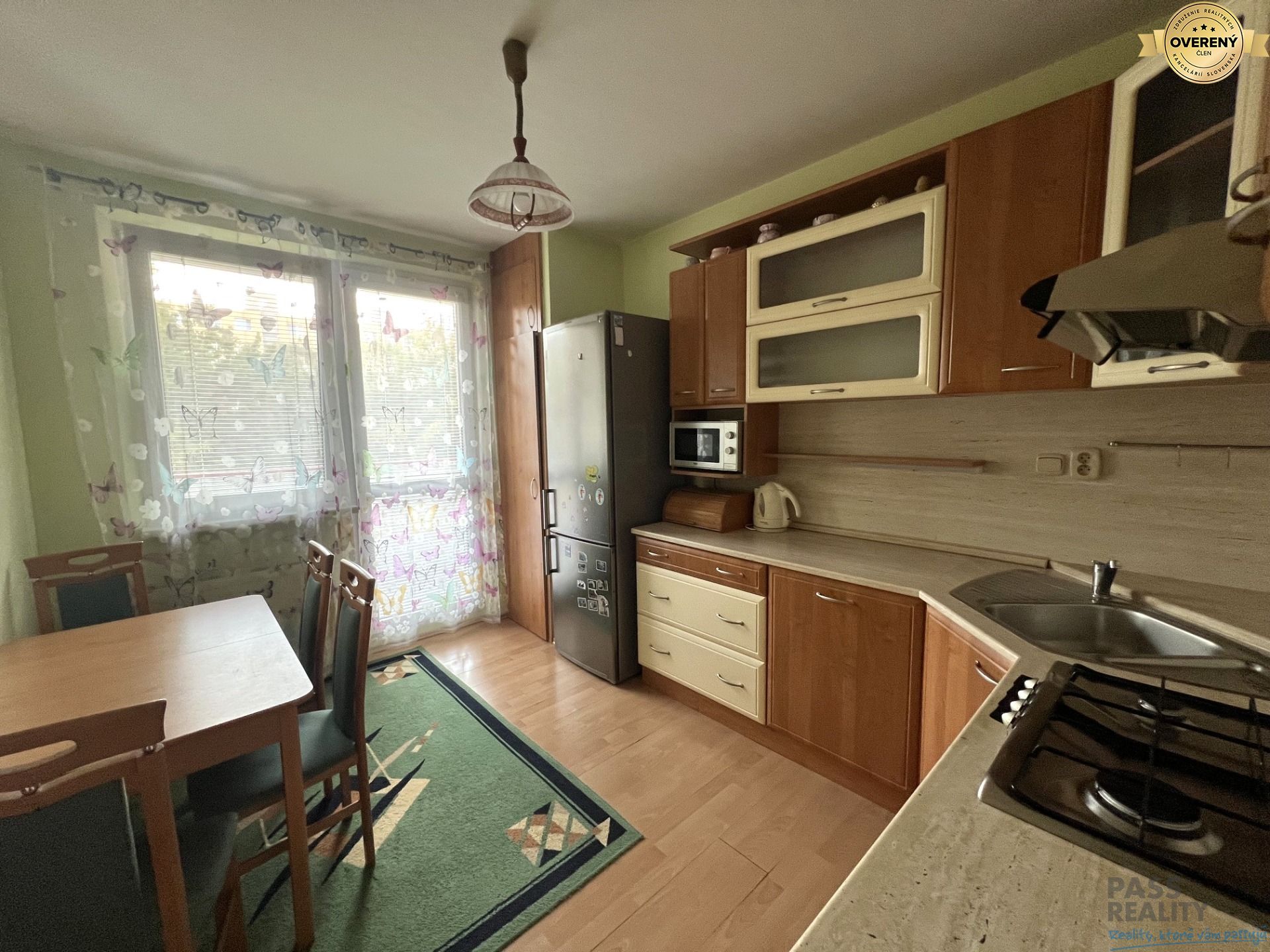 PREDAJ zariadený, 3‑izb. byt s dvoma loggiami, Pribišova ul. – foto 3