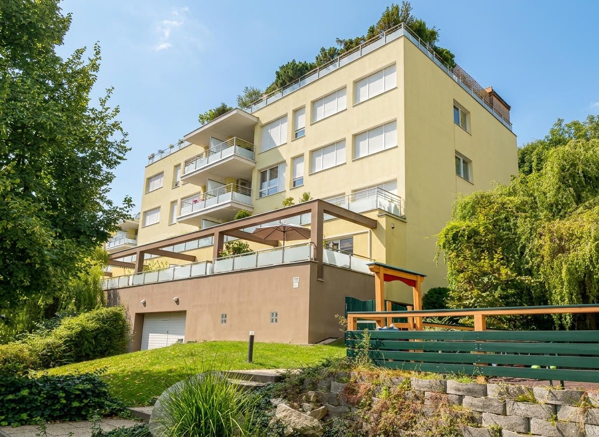 ,Prenájom 2 izbový byt,64 m2,Tupého ul,zariadený,Koliba,BA III