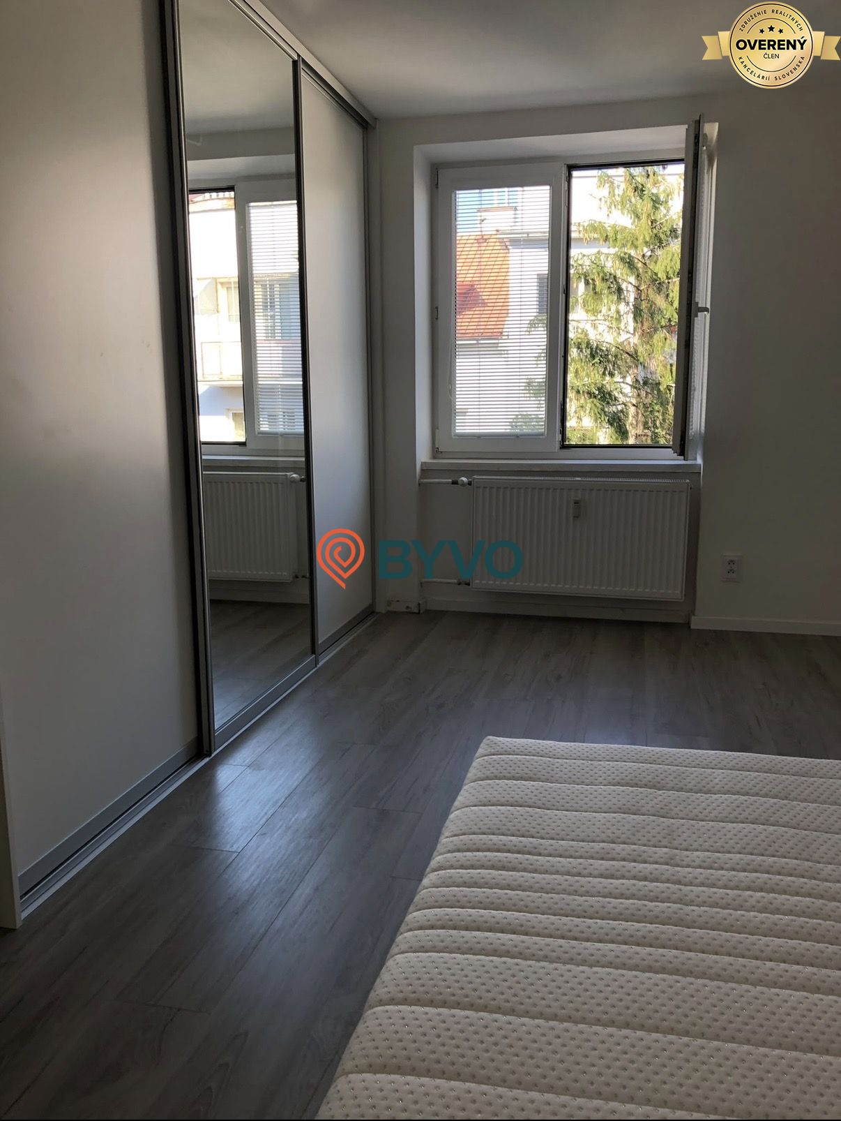 Na prenájom 2.izbový byt na Šoltésovej ul.v Ba I. – foto 3