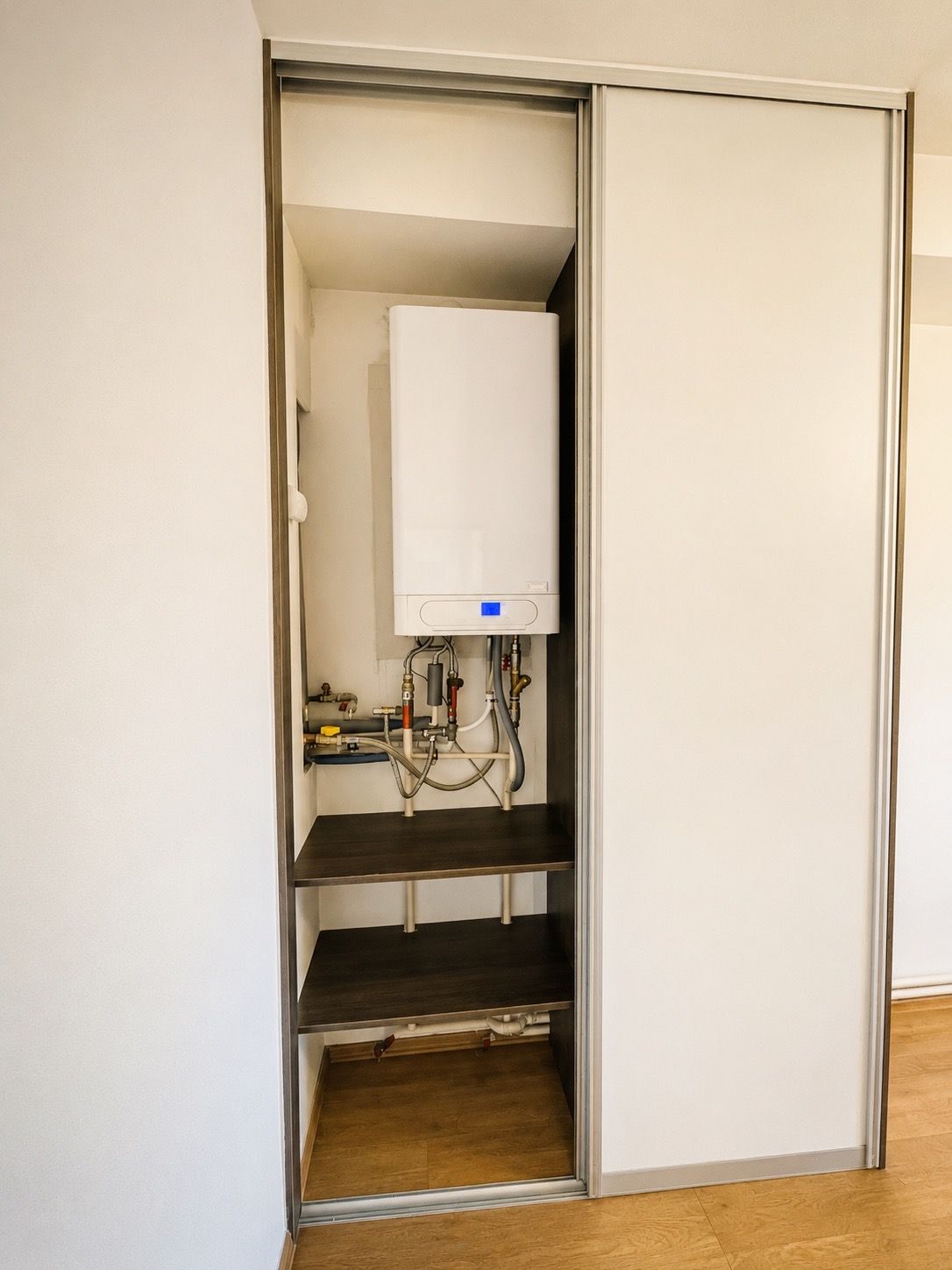TOP Veľký rodinný 3‑izbový byt s vlastným kúrením, loggiou, parkovaním – foto 7