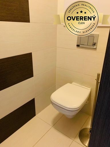 Na predaj 2‑i byt s terasou pri Bratislavskom hrade – foto 5