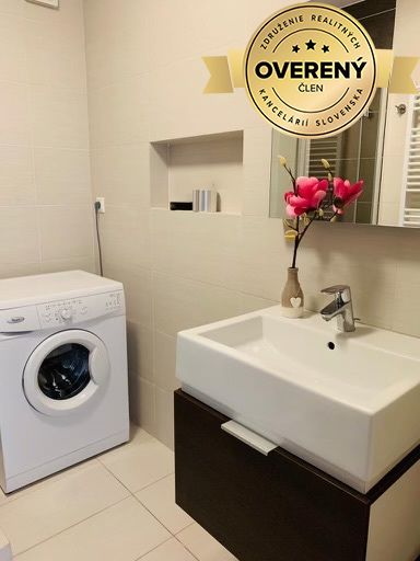 Na predaj 2‑i byt s terasou pri Bratislavskom hrade – foto 6