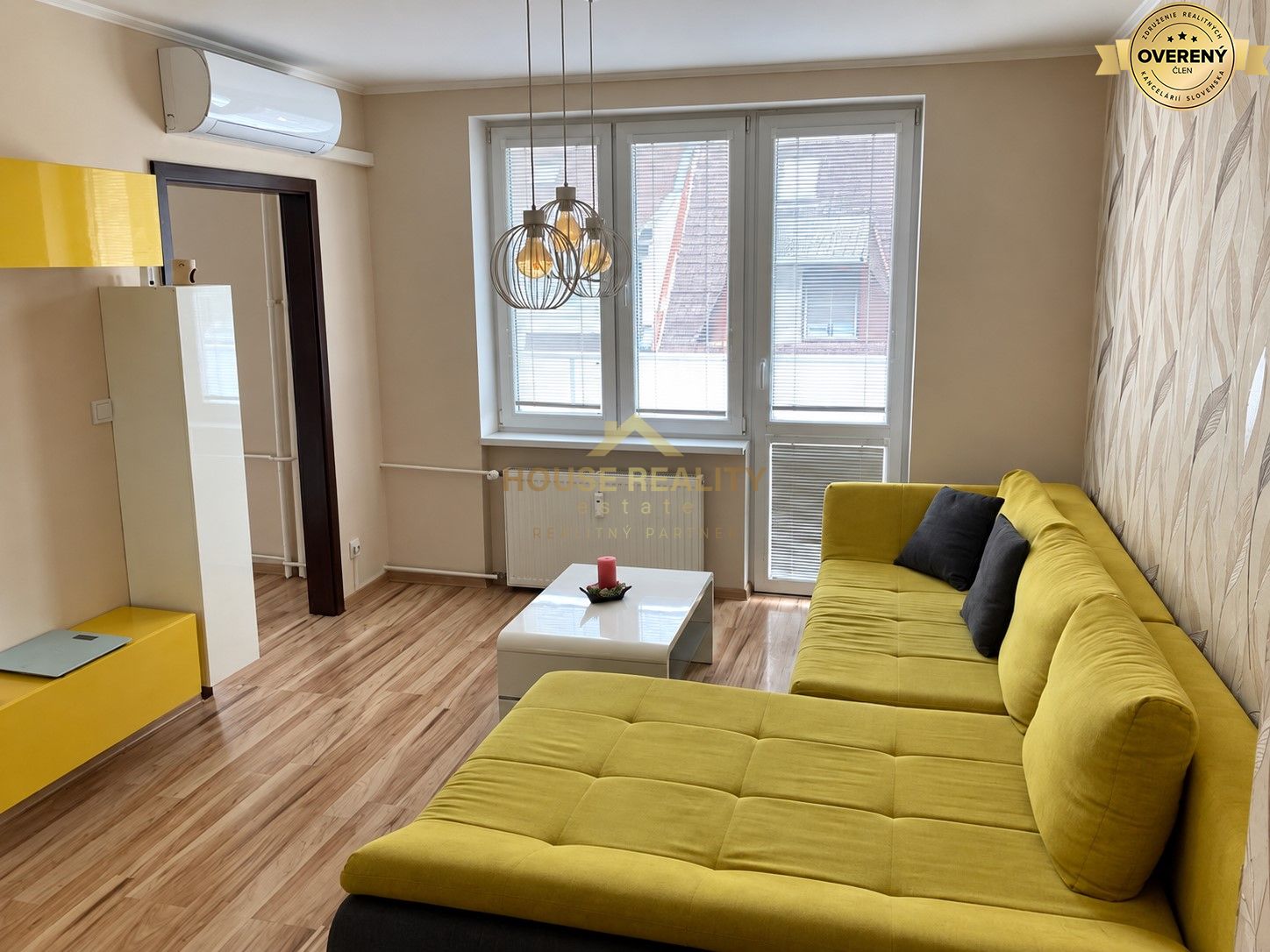 Prenájom moderný 2 izbový byt, Hálkova ul, Bratislava III Nové Mesto – foto 2