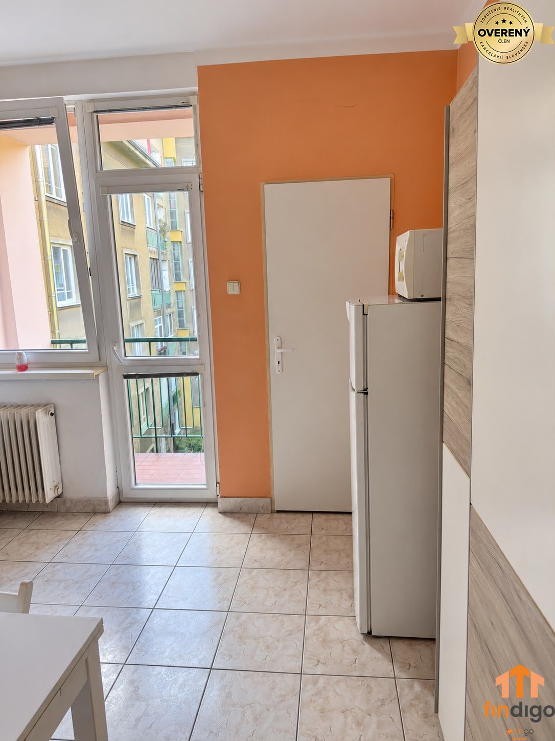 1‑izbový byt s balkónom do zelene, Bukureštská – Staré Mesto – foto 2