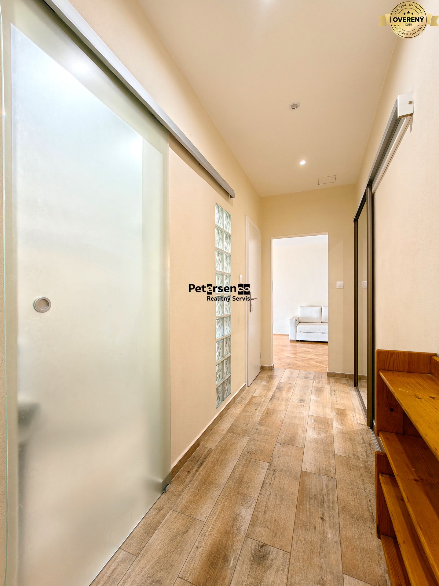 Na predaj priestranný 4‑izbový byt s loggiou, ul. výstavby – foto 5
