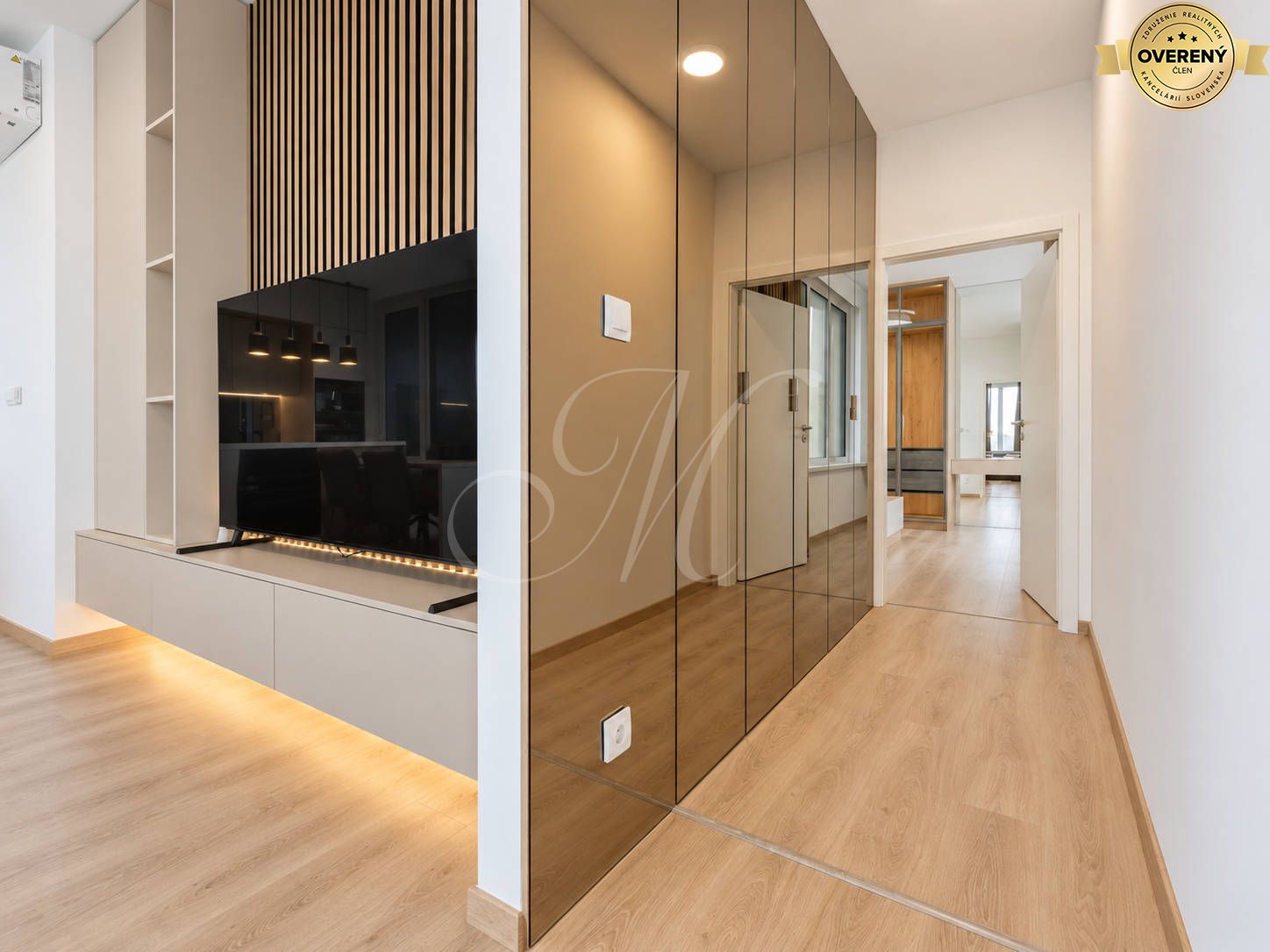 Luxusný 2i byt s loggiou, Discovery Residence – foto 5