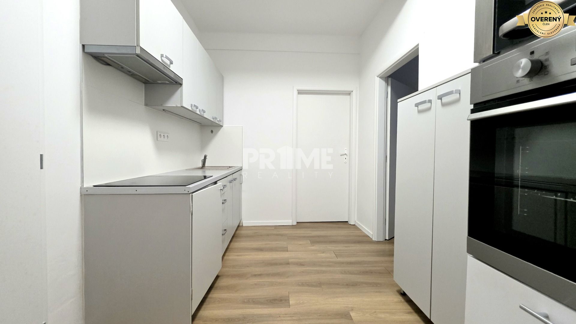 MODERNÝ 2i byt, REKONŠTRUKCIA, CENTRUM, Grösslingova ulica,Staré Mesto – foto 8