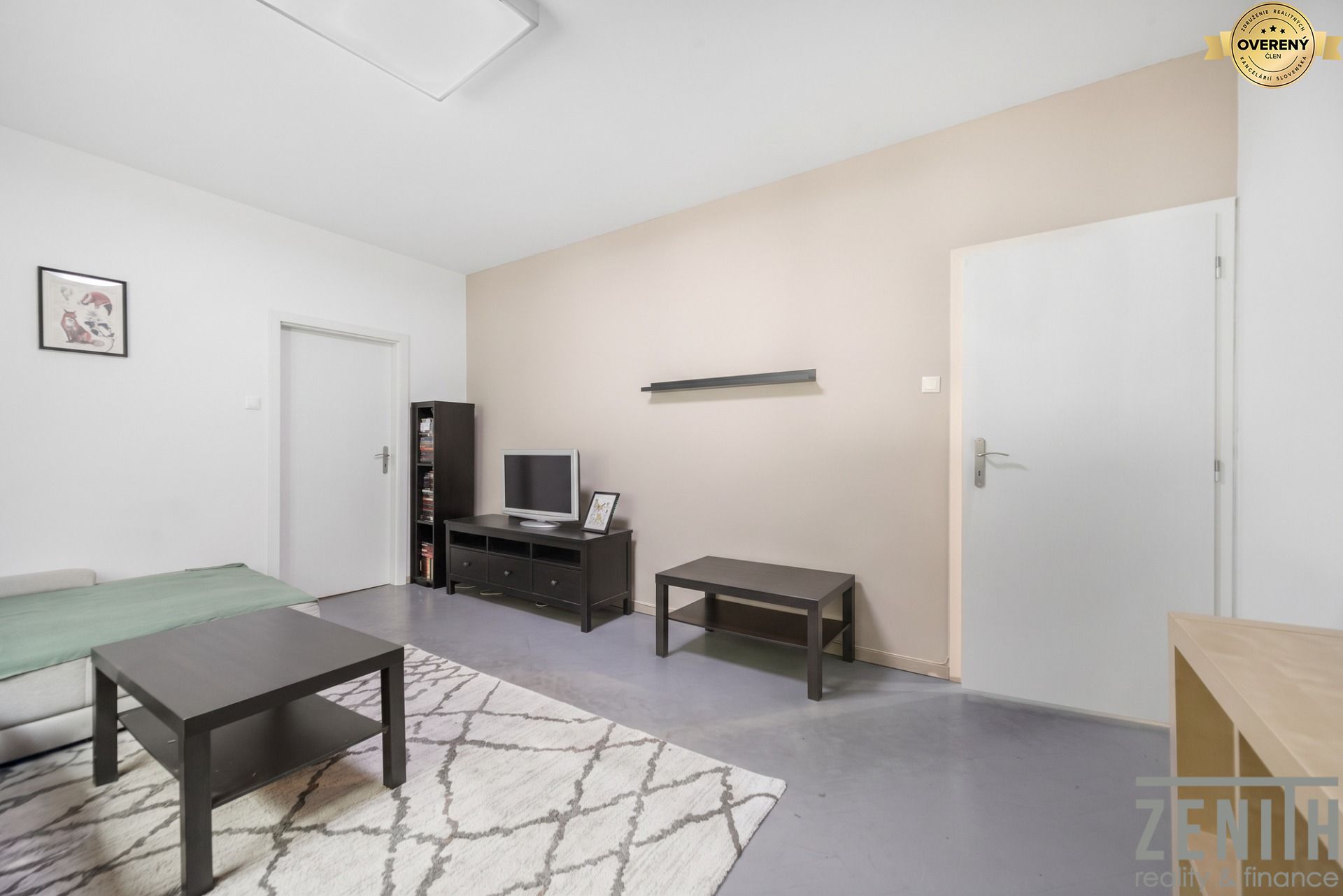 Priestranný 2‑izbový byt v širšom centre Bratislavy – foto 5