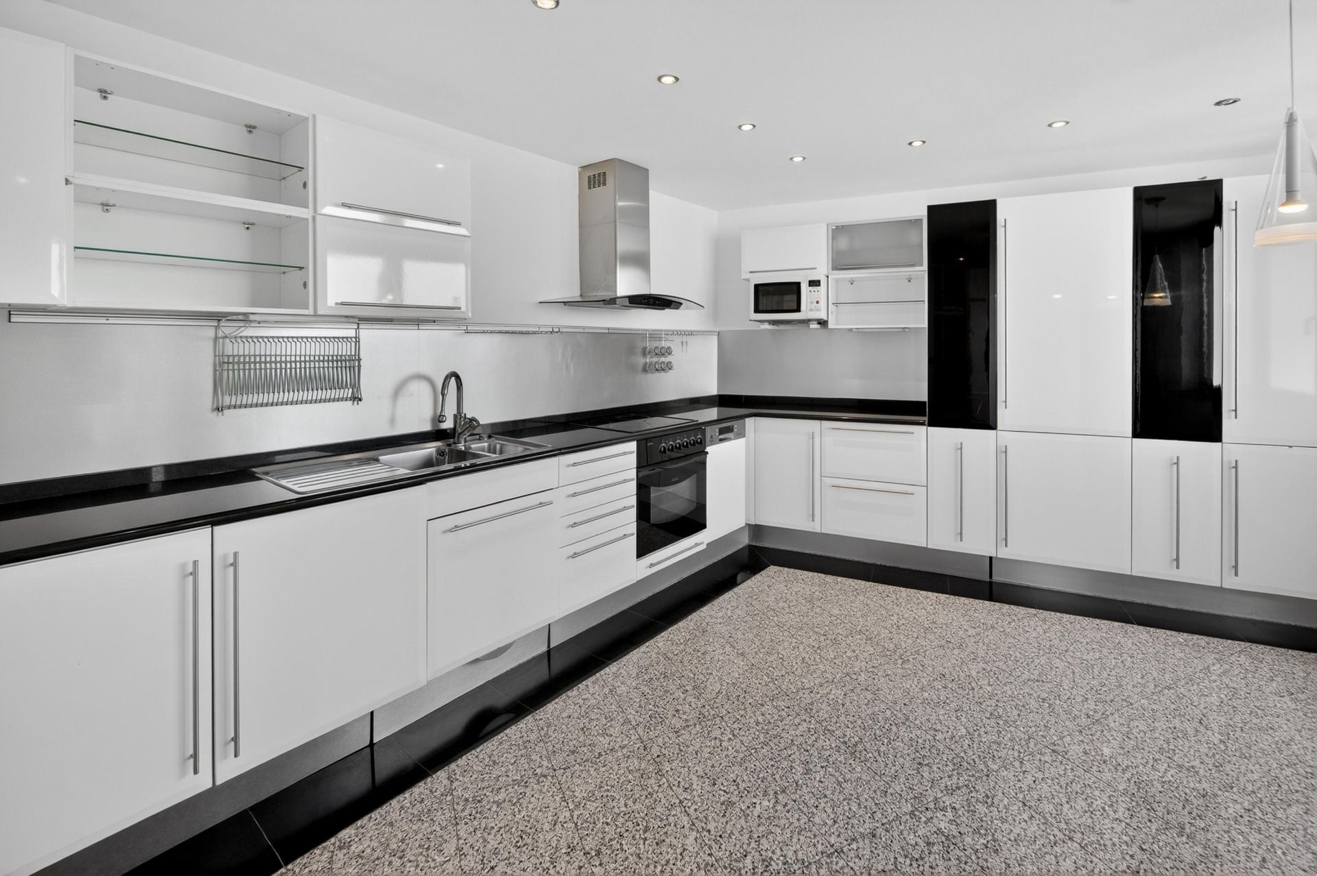 ,Predaj 3 izbový priestranný byt,156 m2, Kramáre, výhľad, BA III – foto 3