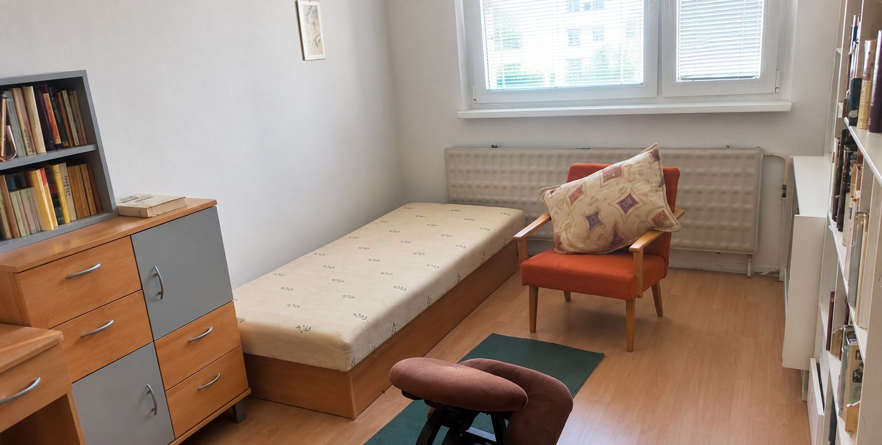 Dispozične najlepší 3‑izbový byt v 8 p. paneláku s lodžiou – foto 2