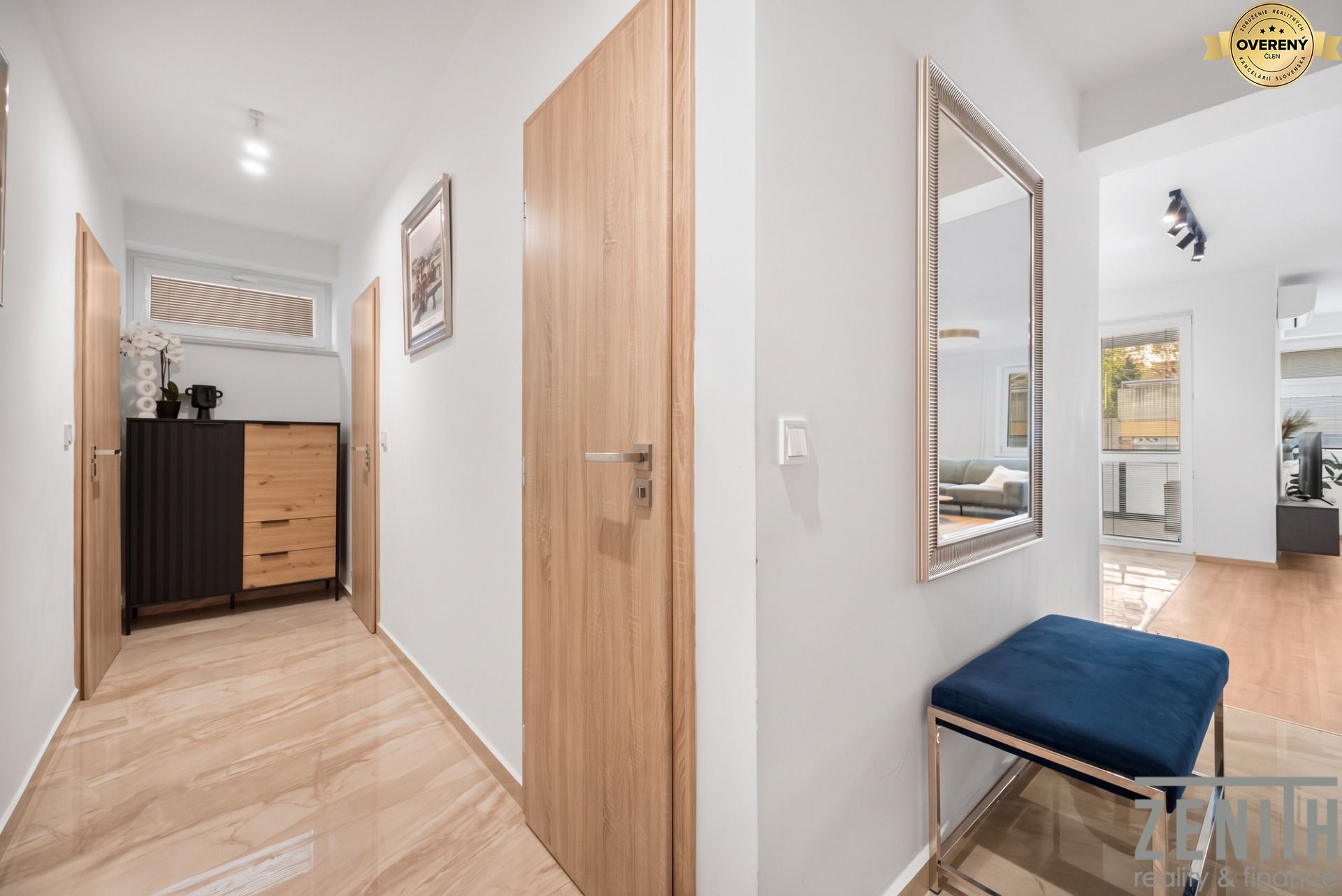 Nadštandardný 3‑izbový byt s dvoma balkónmi a garážovým parkovaním – foto 7