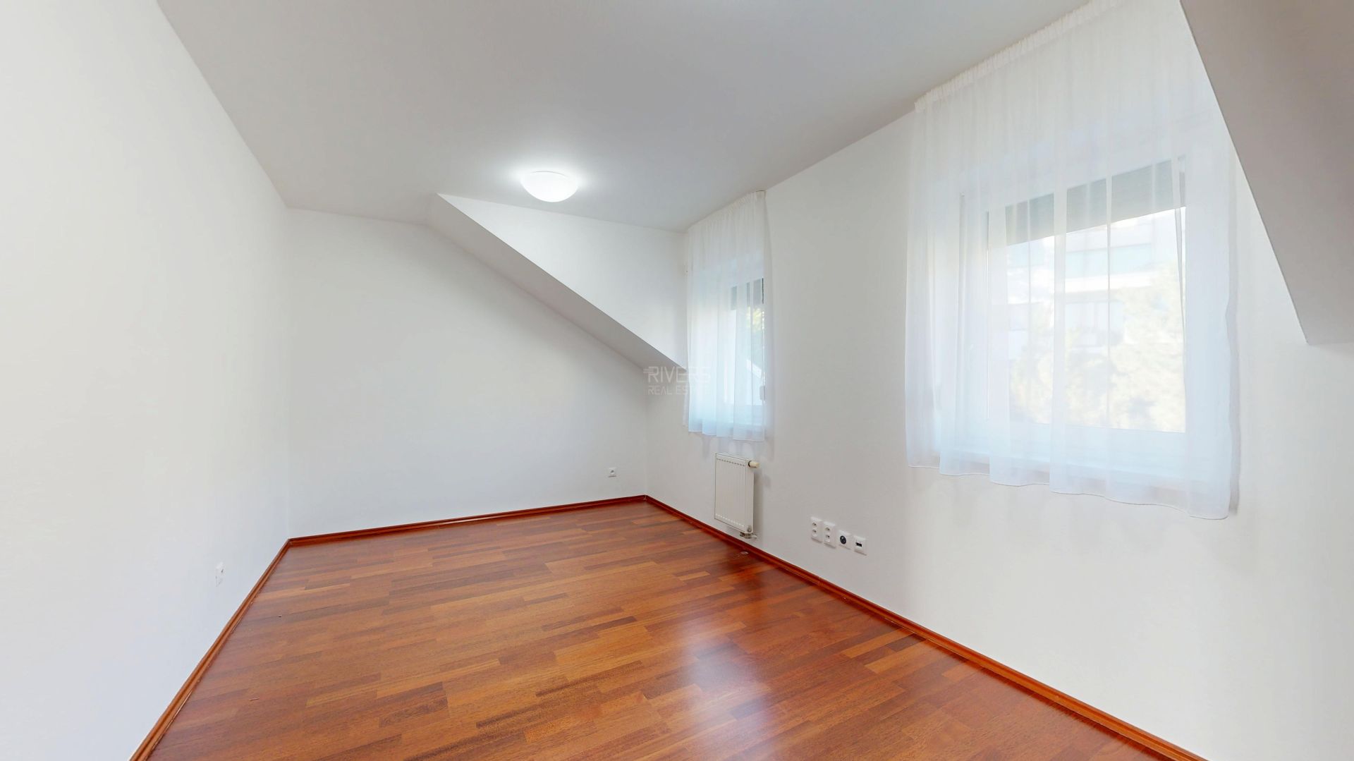 Útulný 4‑izbový byt s parkovaním - Kráľovské údolie – foto 10