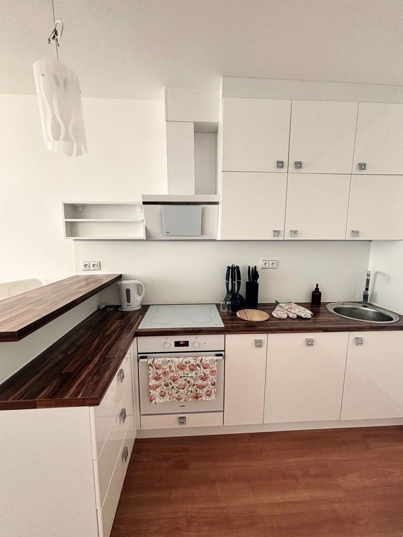 Moderný 2‑izbový byt s loggiou a klimatizáciou na prenájom – Petržalka – foto 3