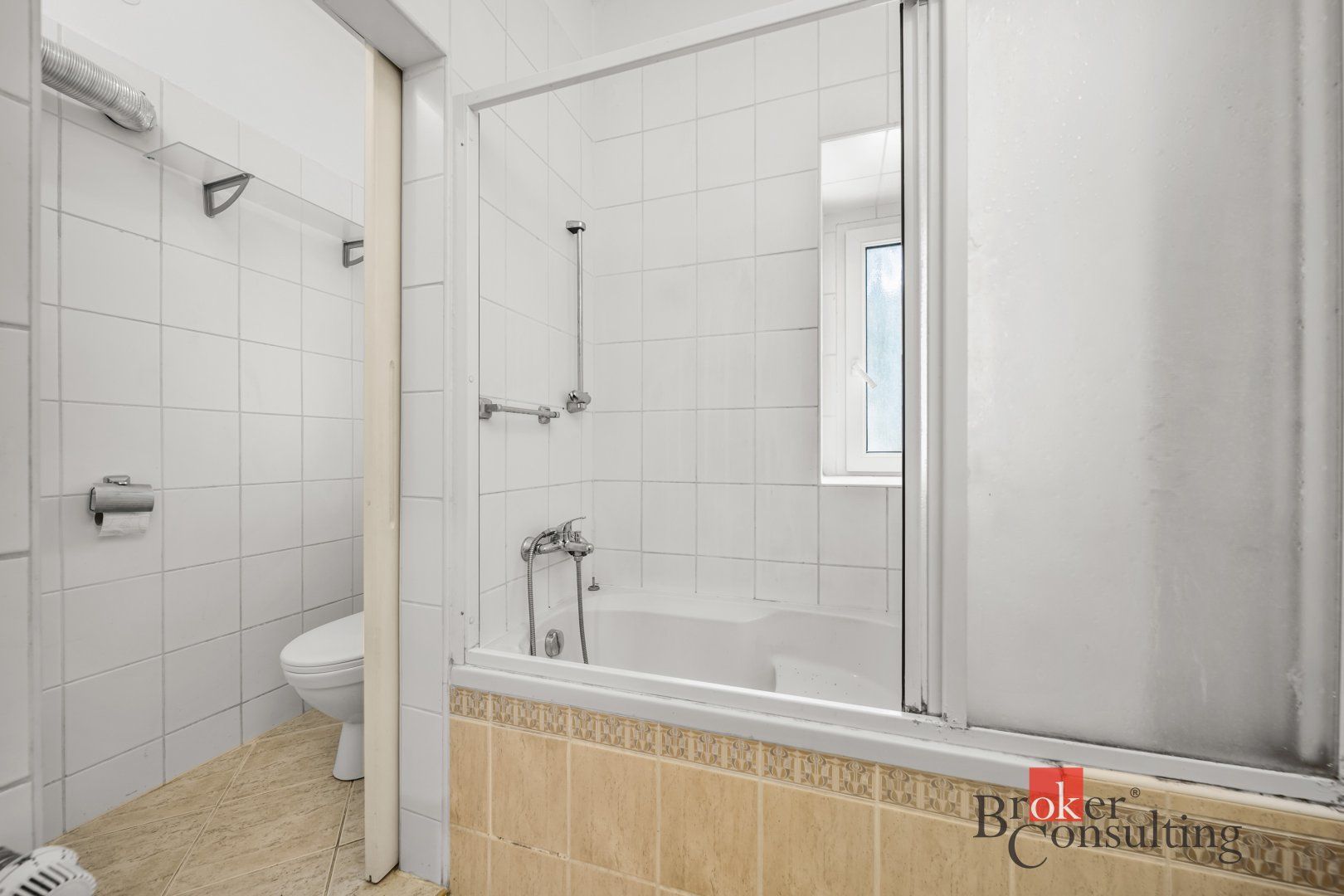 Priestranný 3 izbový byt s balkónom a zeleným dvorom – Bratislava, Nov – foto 5