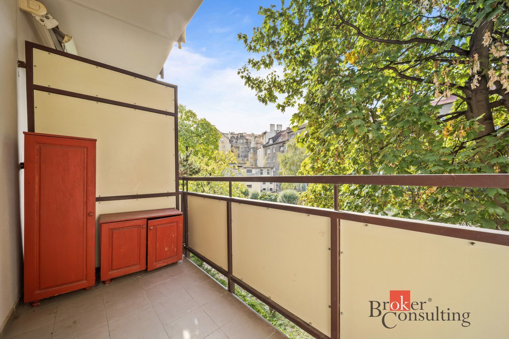 Priestranný 3 izbový byt s balkónom a zeleným dvorom – Bratislava, Nov – foto 10