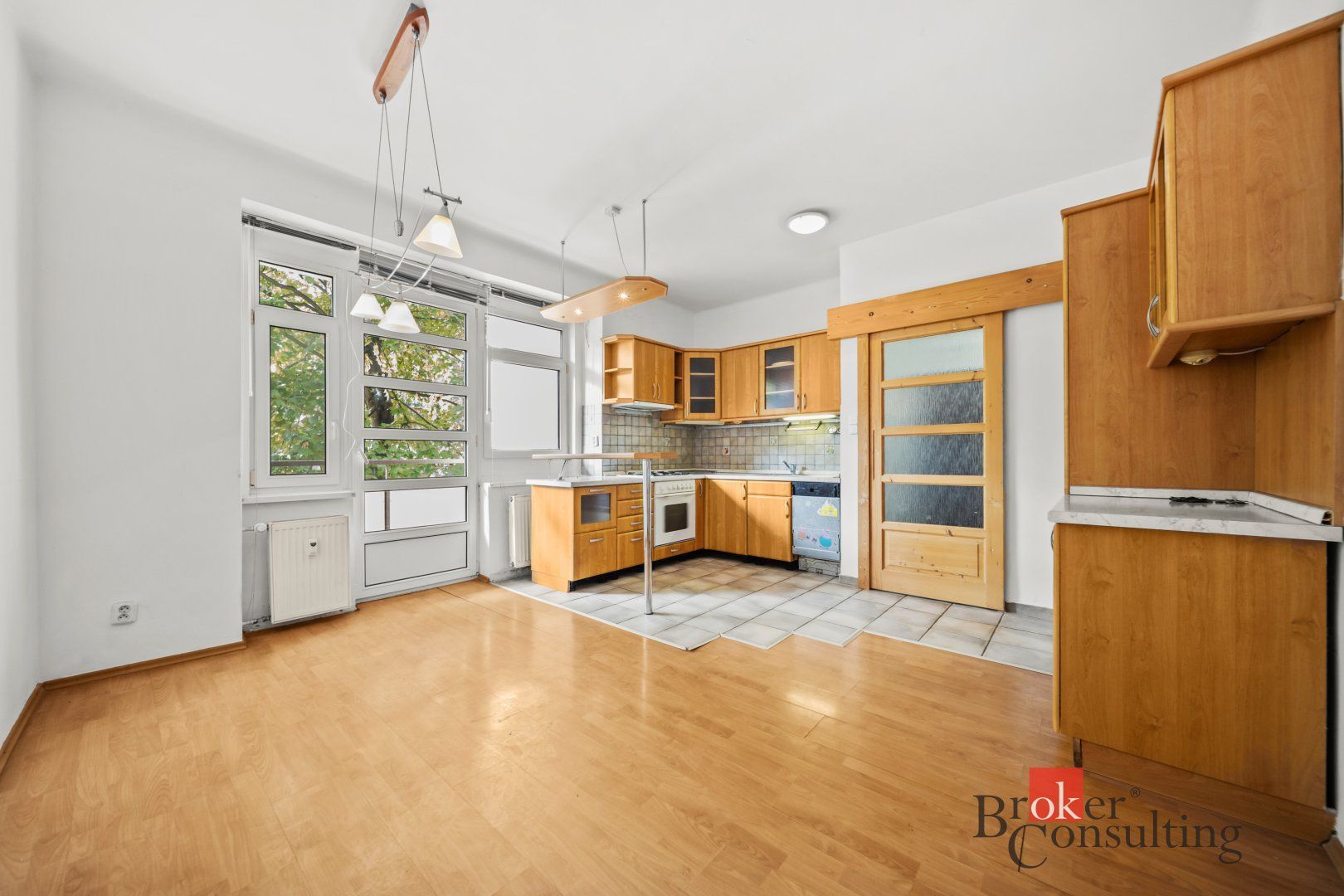 Priestranný 3 izbový byt s balkónom a zeleným dvorom – Bratislava, Nov – foto 8