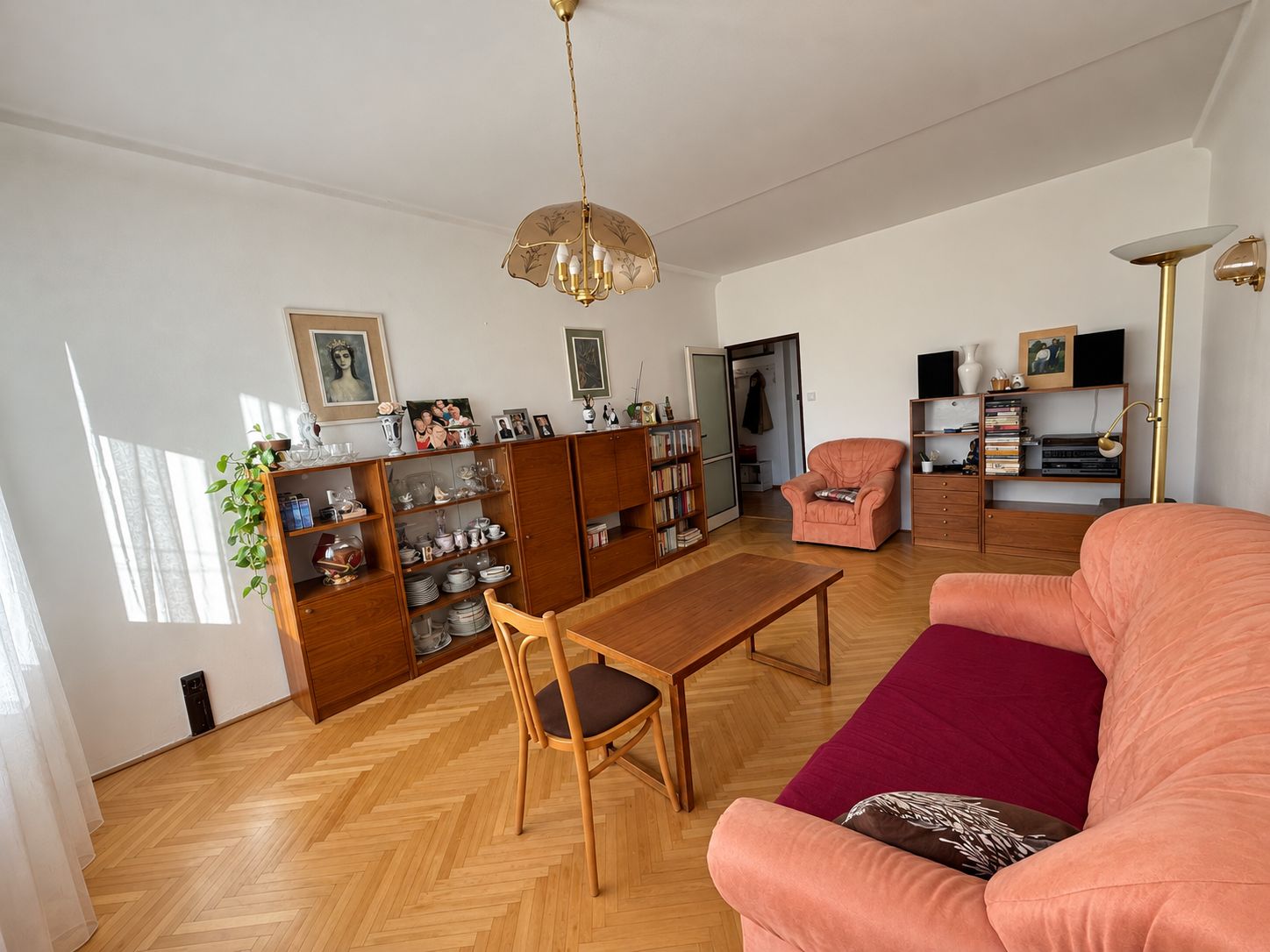 3,5‑izbový byt s loggiou – Bratislava - Ružinov / Rovníková ulica – foto 2