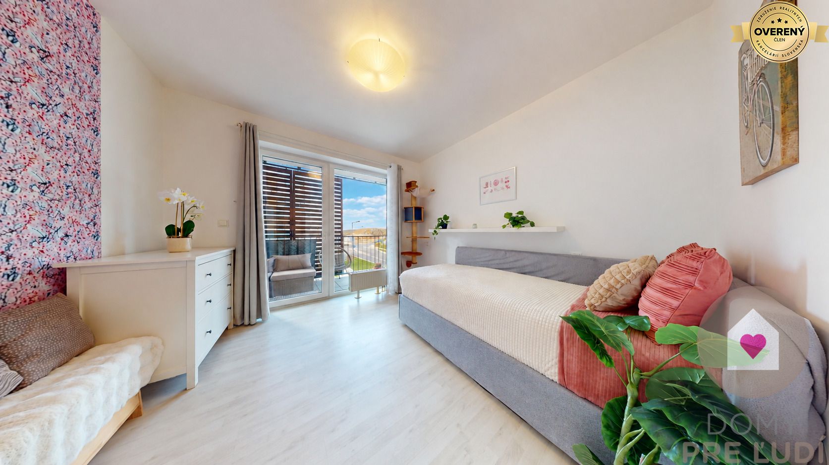 Svetlý 2‑izbový byt s 25 m² terasou na predaj – foto 5