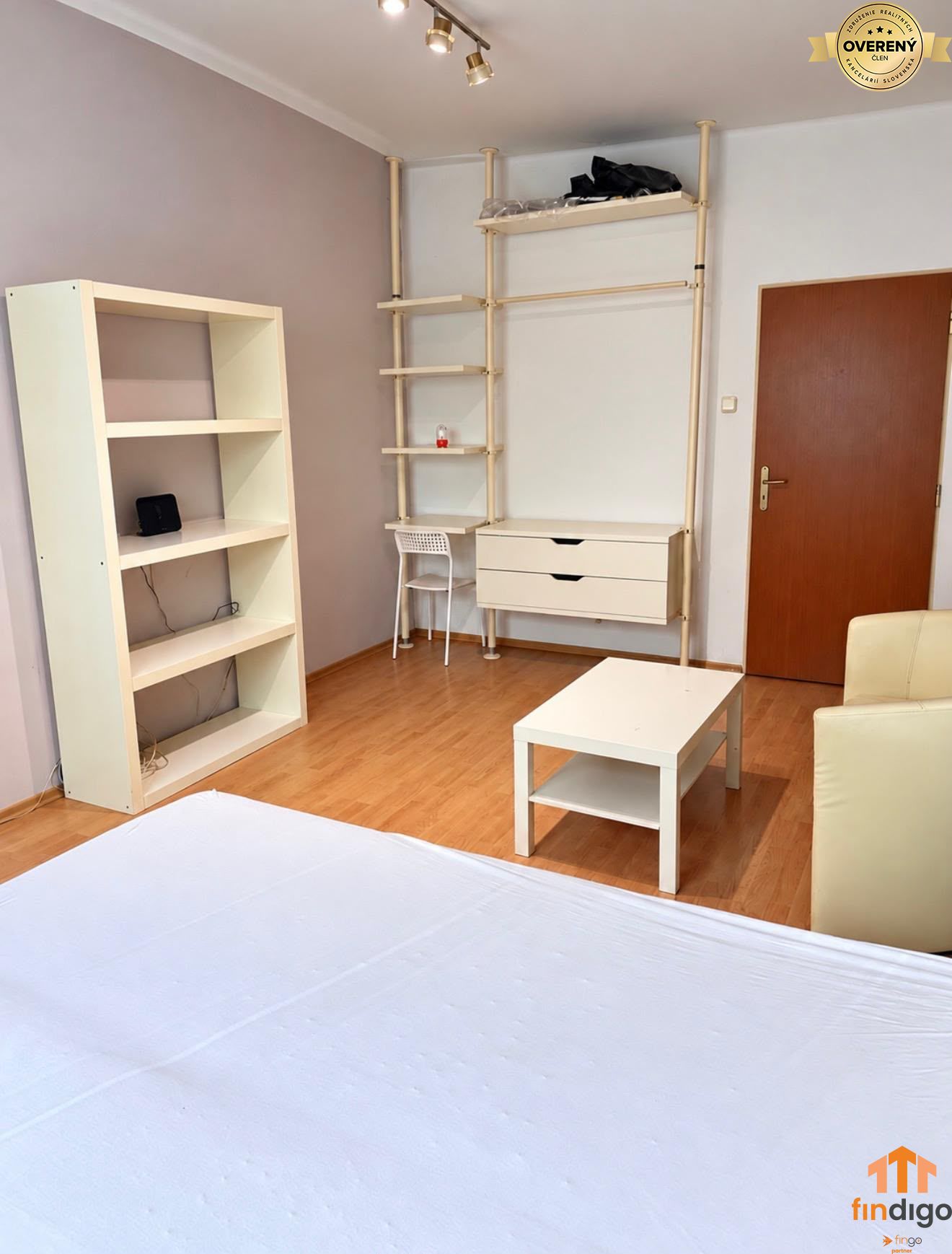 1‑izbový byt s balkónom do zelene, Bukureštská – Staré Mesto – foto 5